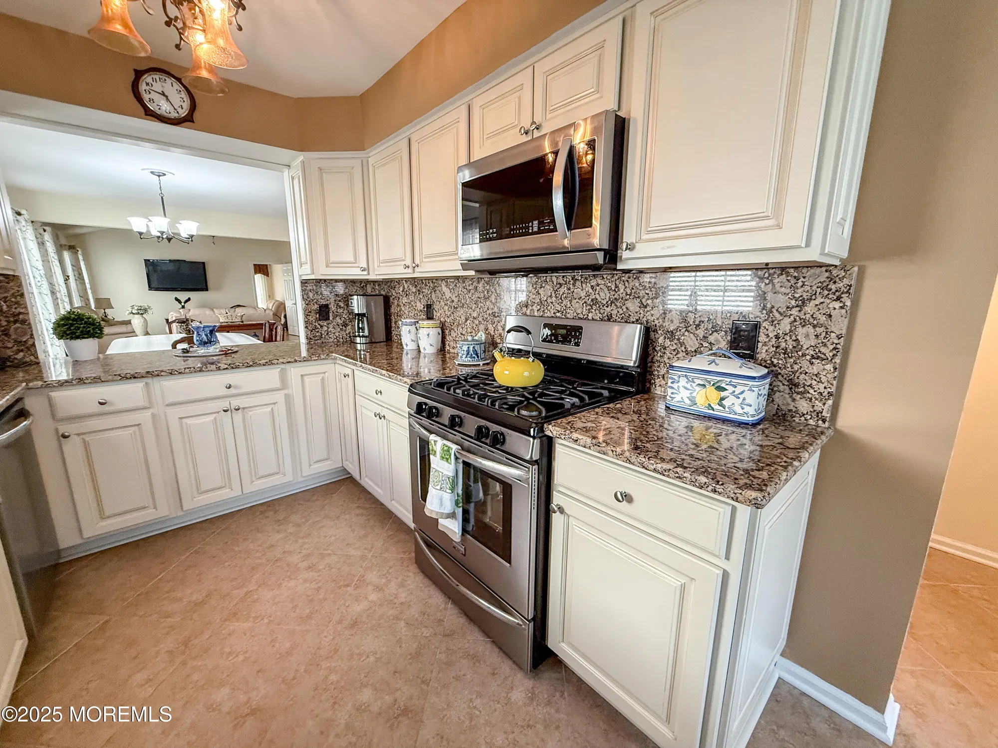 Property Slideshow image 8 of 31 | 1604 lacebark rd, Toms River, NJ, 08755