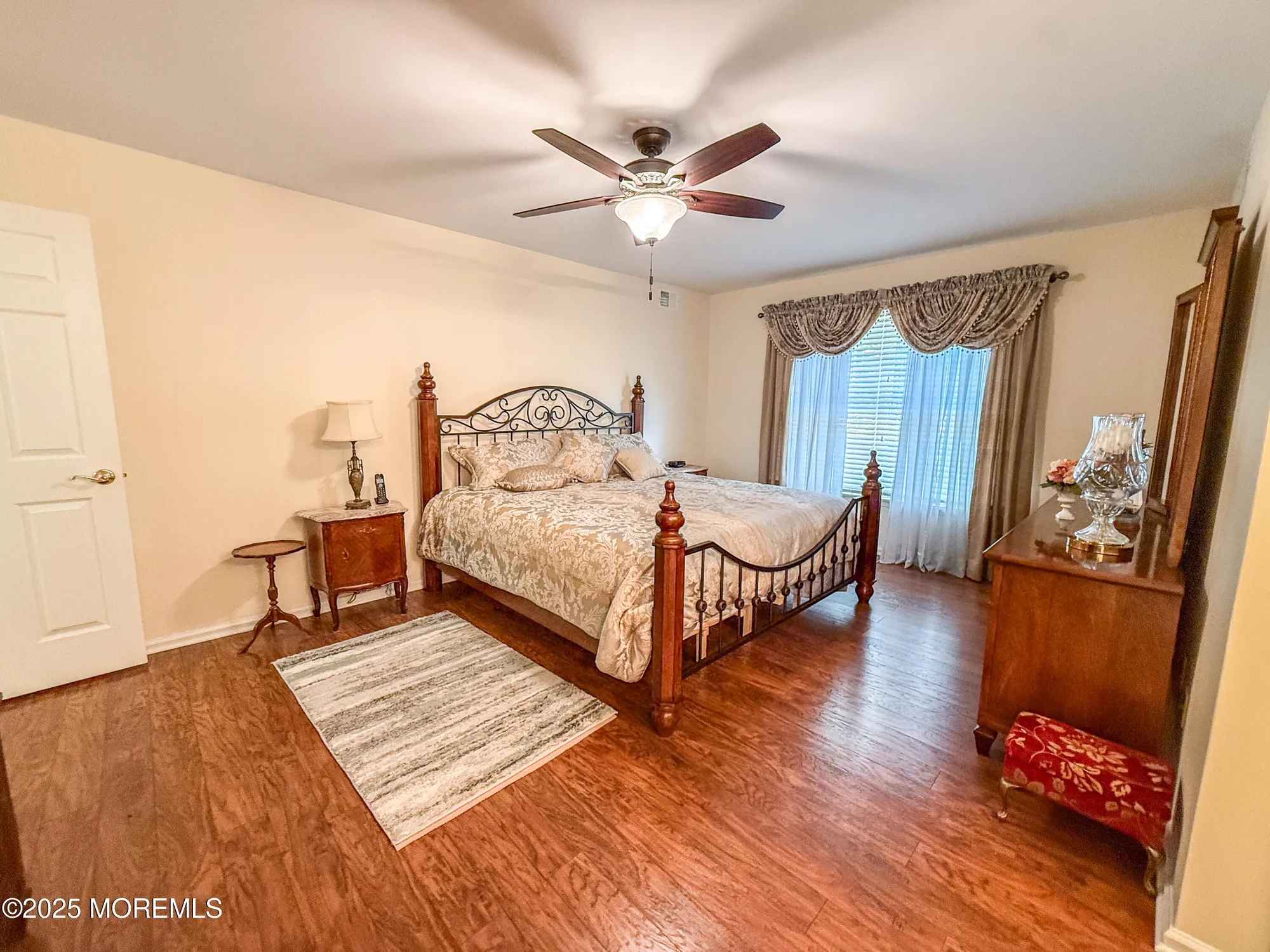 Property Slideshow image 18 of 31 | 1604 lacebark rd, Toms River, NJ, 08755