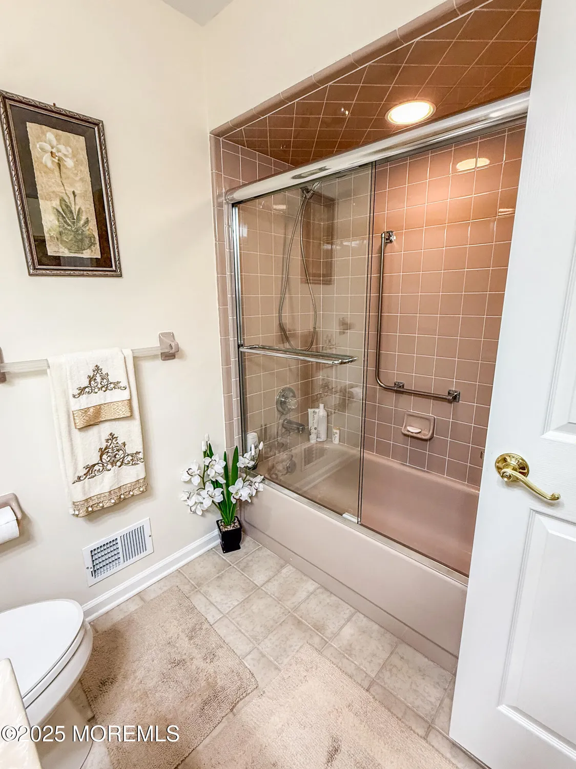 Property Slideshow image 23 of 31 | 1604 lacebark rd, Toms River, NJ, 08755