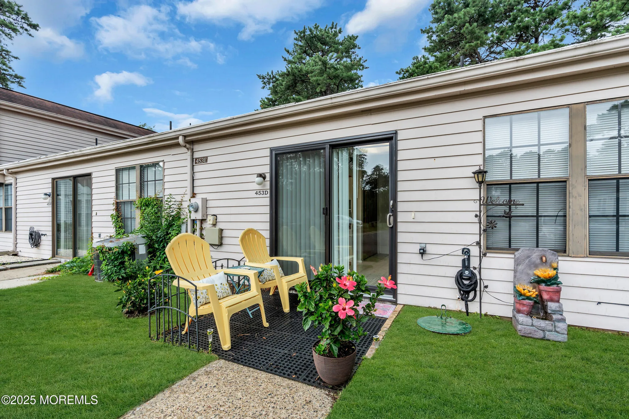 Property Slideshow image 8 of 47 | 453d chesterfield ct, Manchester, NJ, 08759