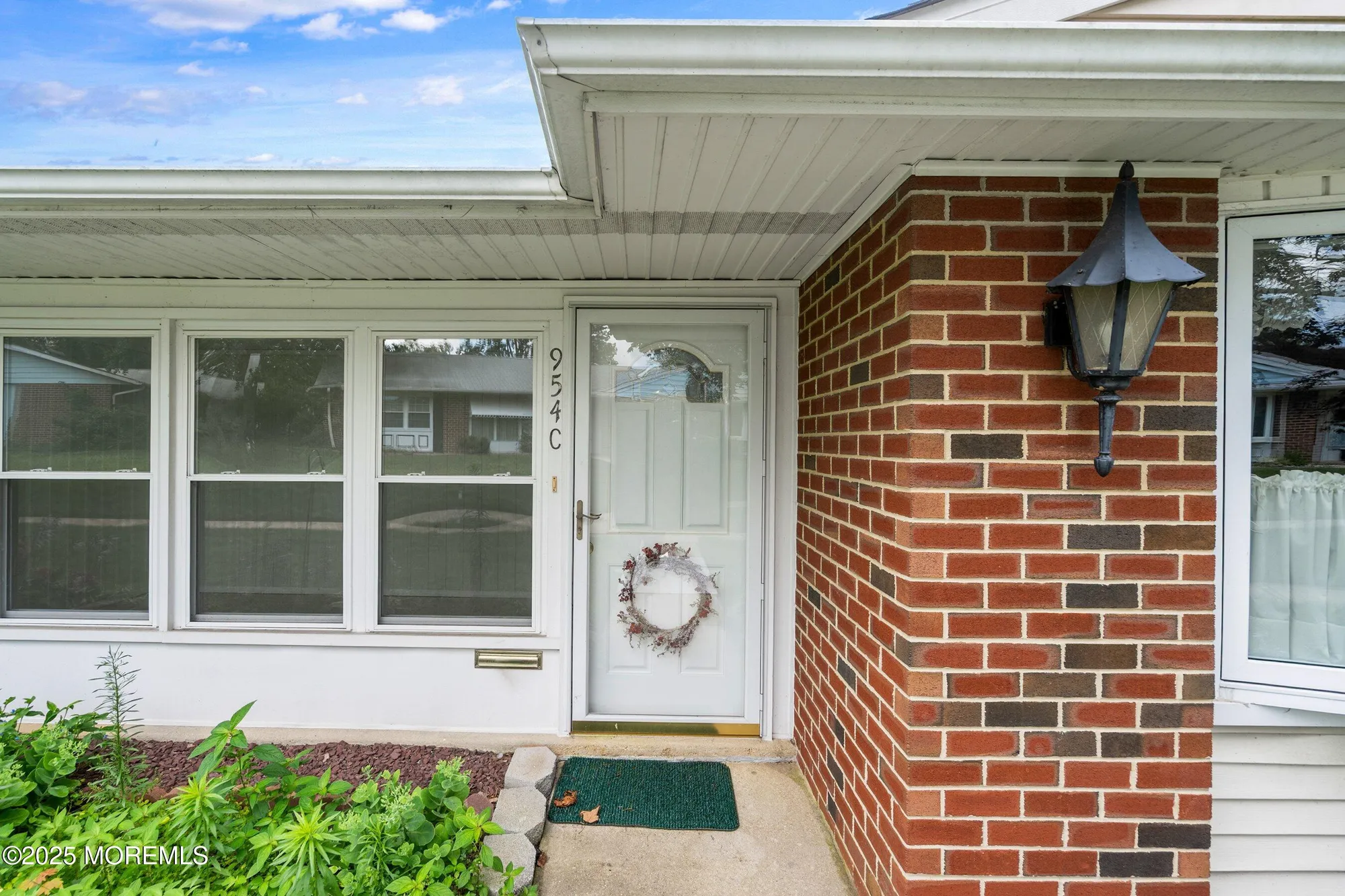 Property Slideshow image 2 of 25 | 954c aberdeen dr c, Lakewood, NJ, 08701