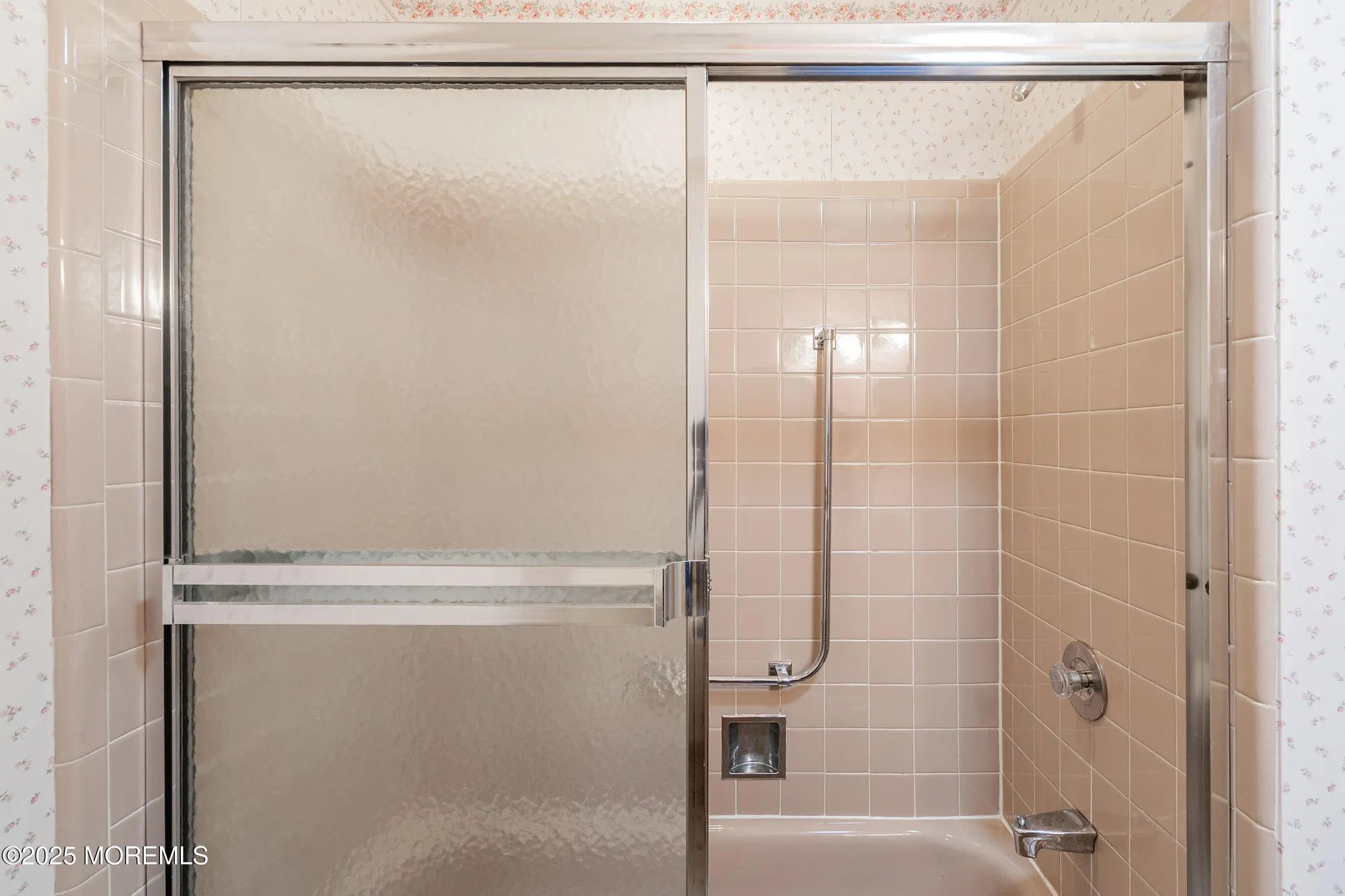 Property Slideshow image 18 of 25 | 954c aberdeen dr c, Lakewood, NJ, 08701