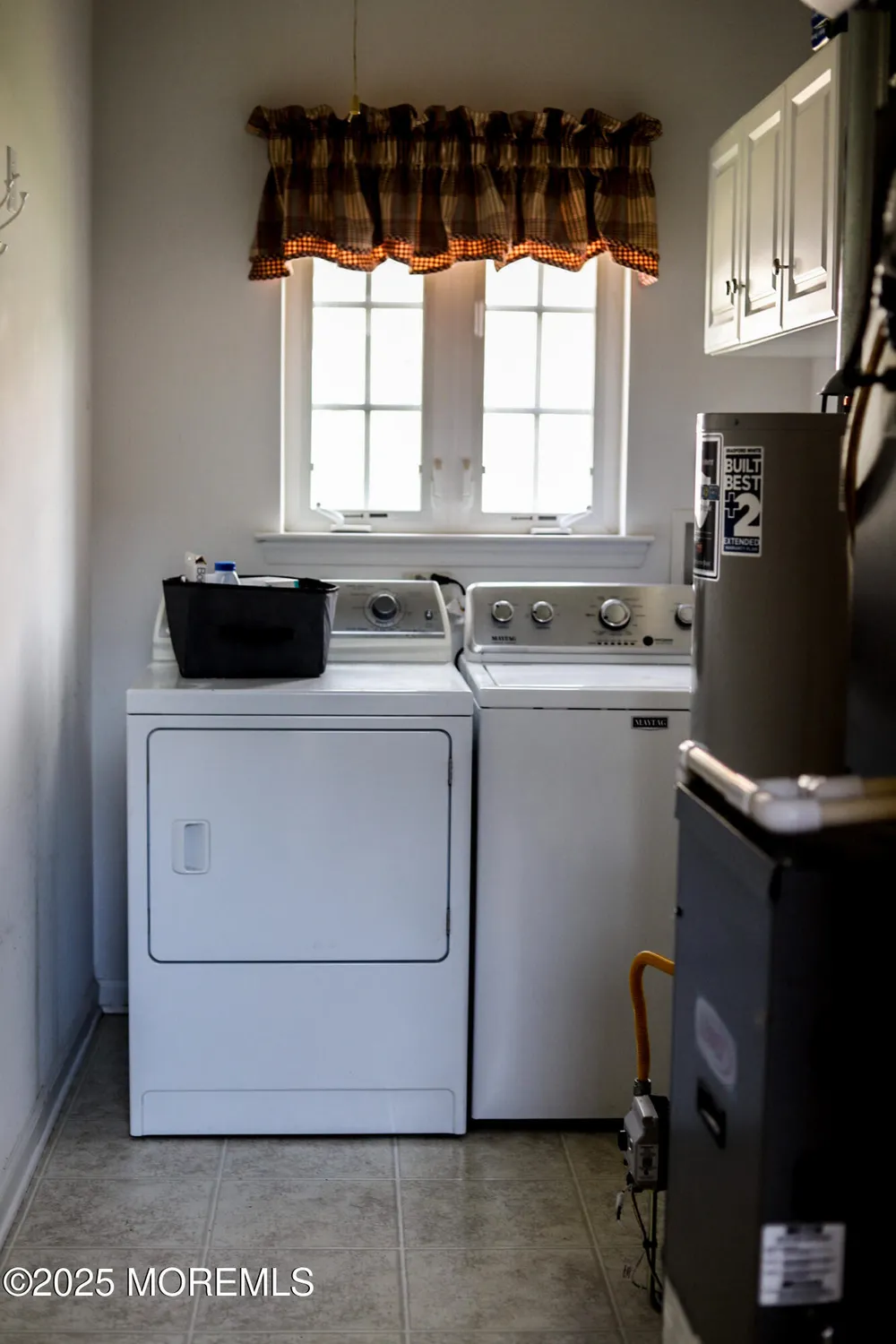 Property Slideshow image 4 of 20 | 18 florian ct, Manchester, NJ, 08759