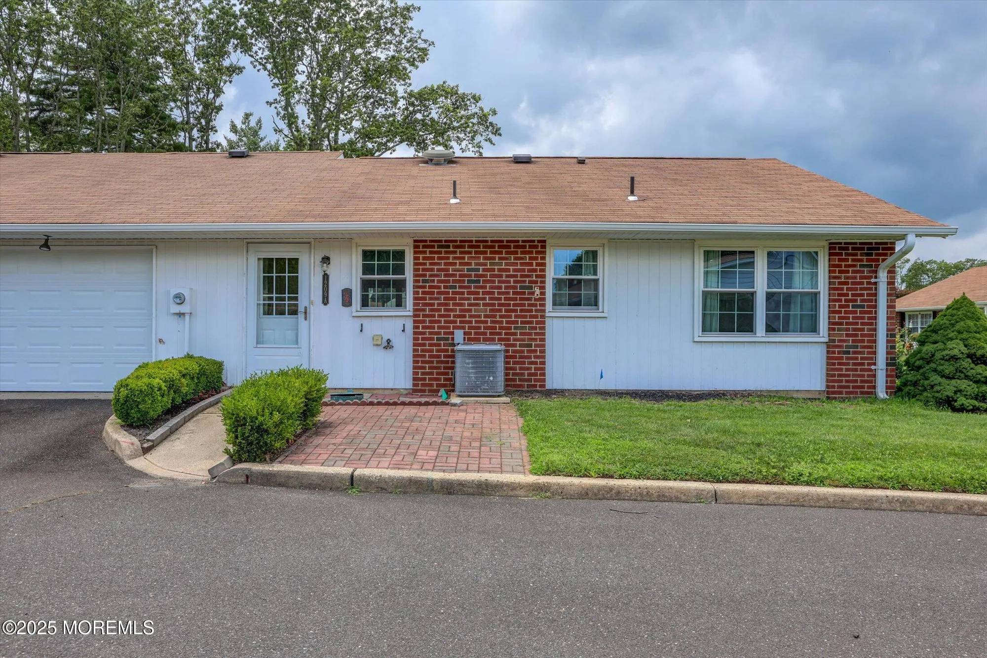 Property Slideshow image 23 of 35 | 1209a shetland dr, Lakewood, NJ, 08701