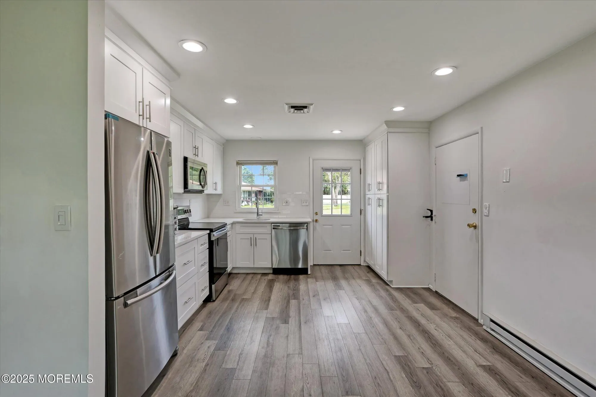 Property Slideshow image 9 of 35 | 1209a shetland dr, Lakewood, NJ, 08701