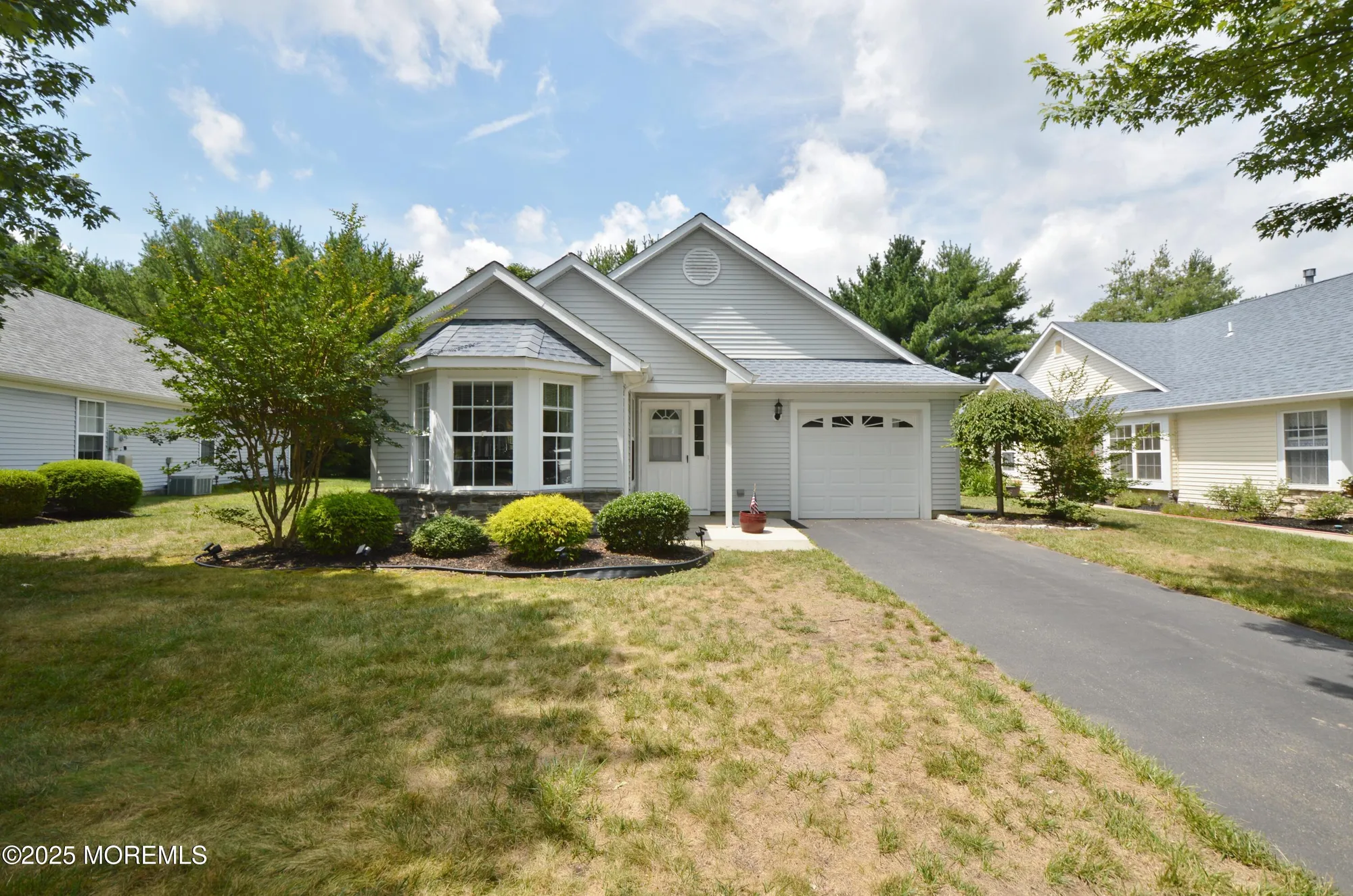 Property Slideshow image 31 of 45 | 2386 torrington dr, Toms River, NJ, 08755