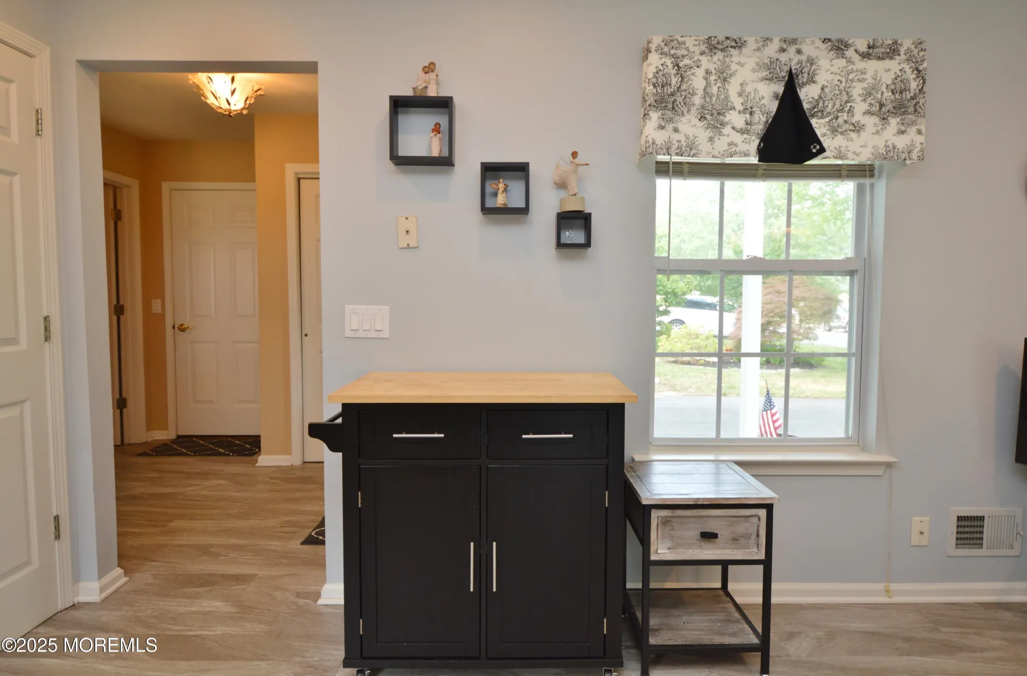 Property Slideshow image 11 of 45 | 2386 torrington dr, Toms River, NJ, 08755