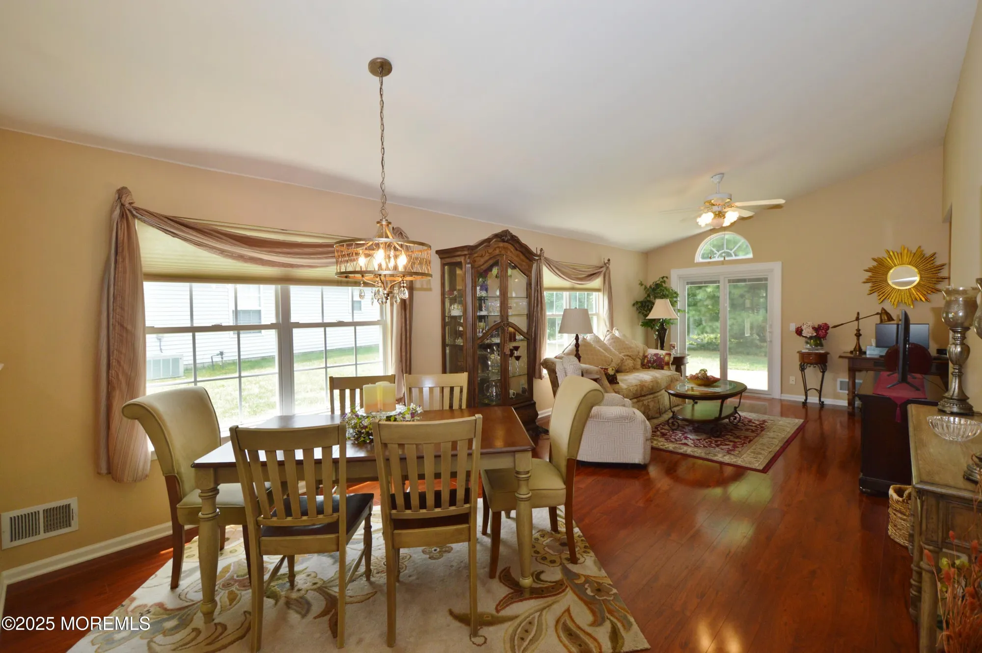 Property Slideshow image 13 of 45 | 2386 torrington dr, Toms River, NJ, 08755