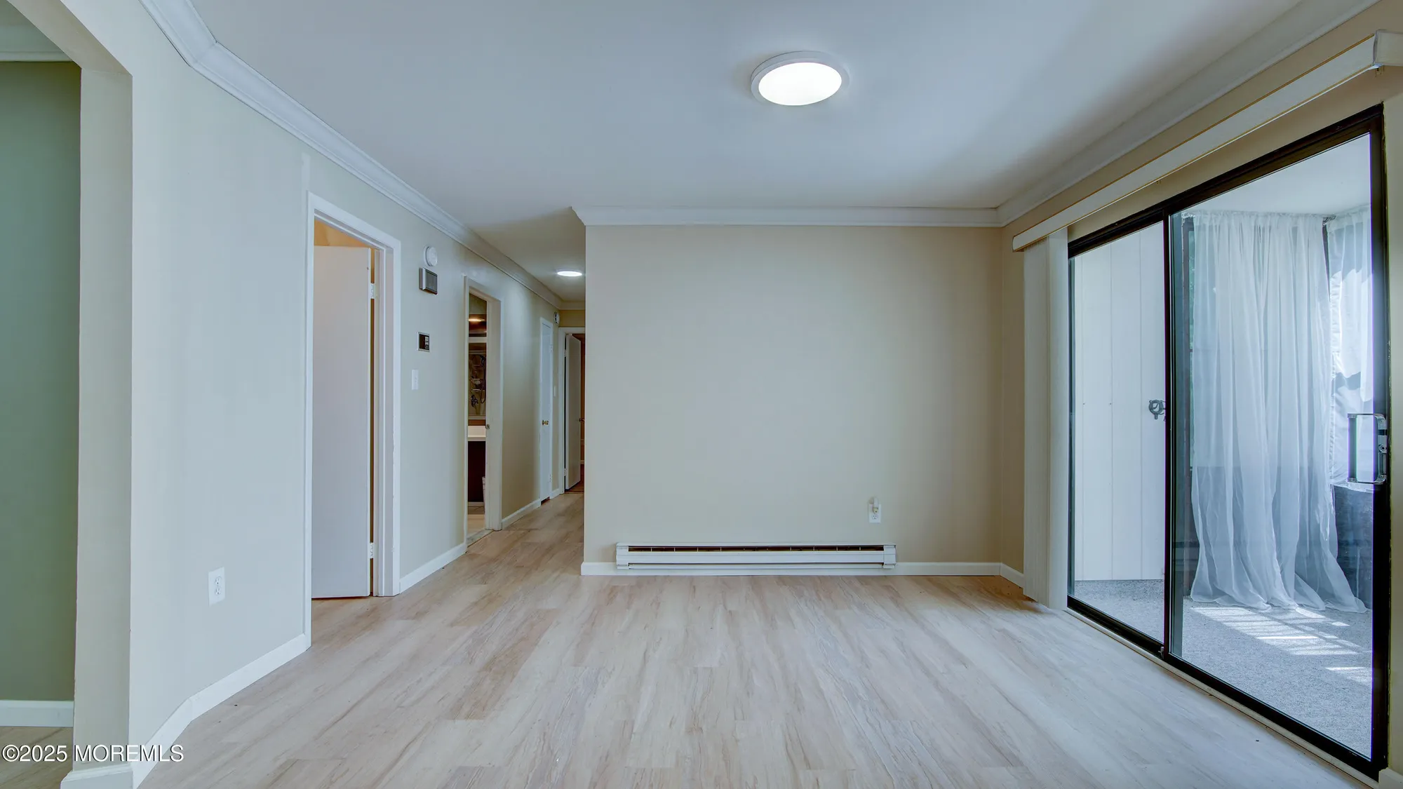 Property Slideshow image 14 of 26 | 30 meadow green cir unit e, Manalapan, NJ, 07726