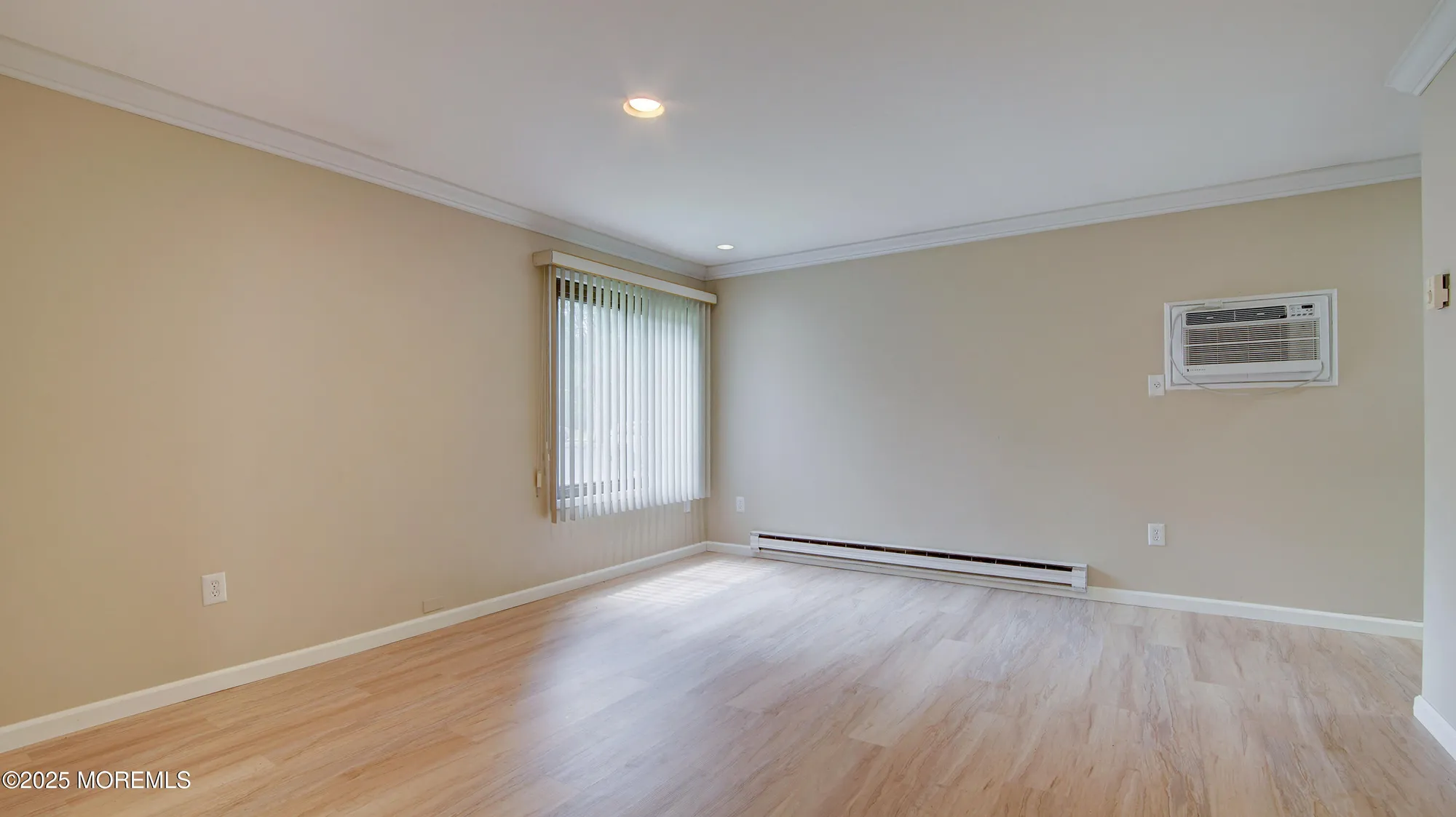 Property Slideshow image 11 of 26 | 30 meadow green cir unit e, Manalapan, NJ, 07726