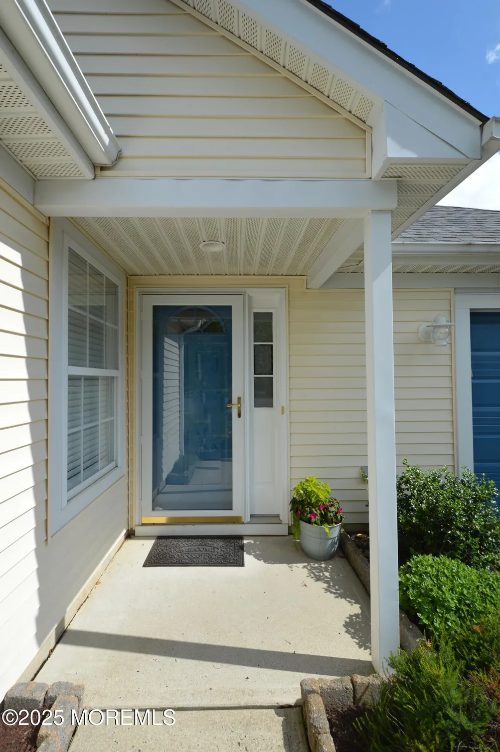 Property Slideshow image 3 of 52 | 3229 flagstone ct, Toms River, NJ, 08755