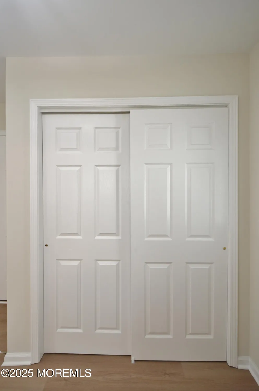 Property Slideshow image 6 of 52 | 3229 flagstone ct, Toms River, NJ, 08755