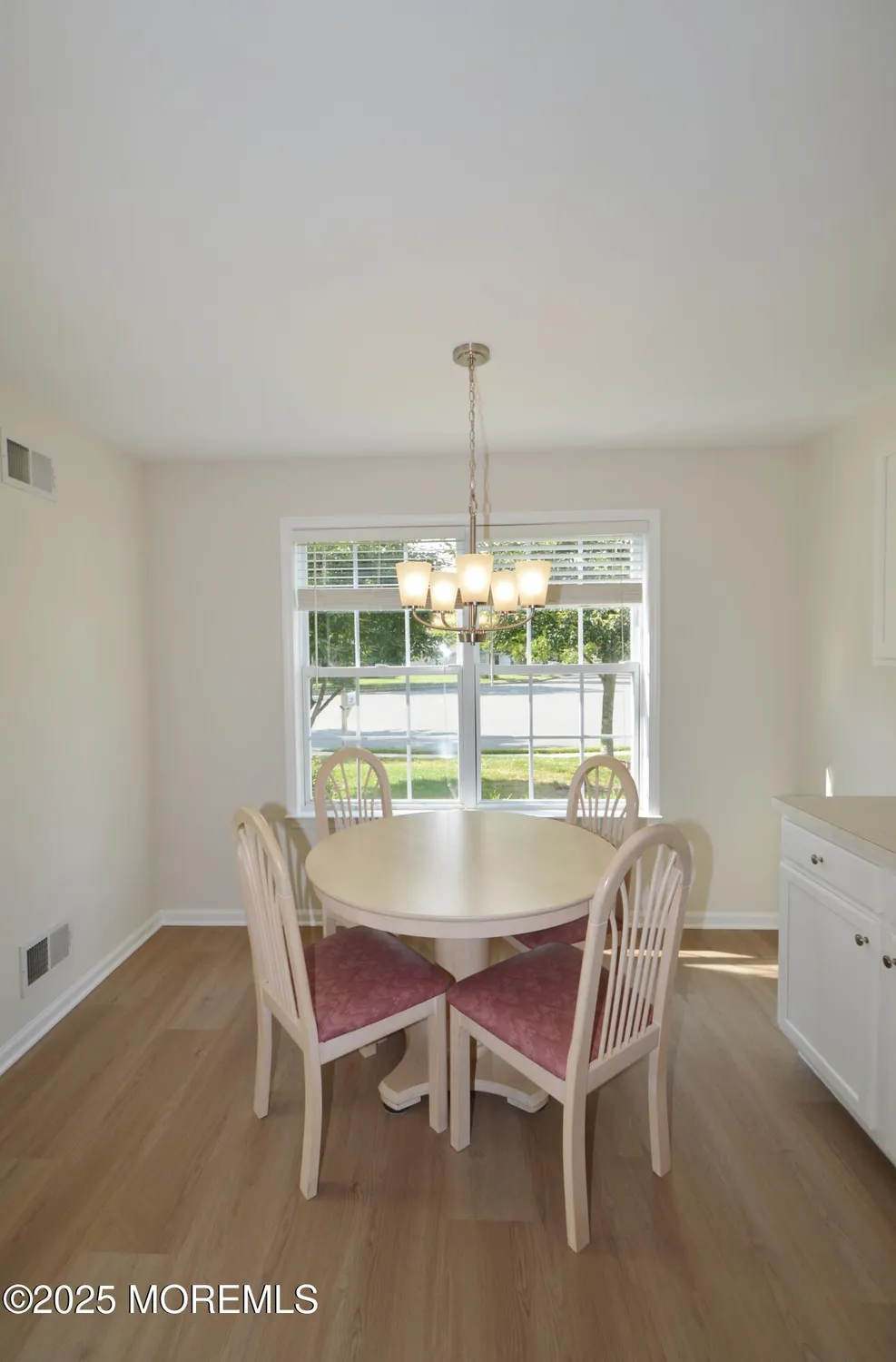 Property Slideshow image 14 of 52 | 3229 flagstone ct, Toms River, NJ, 08755