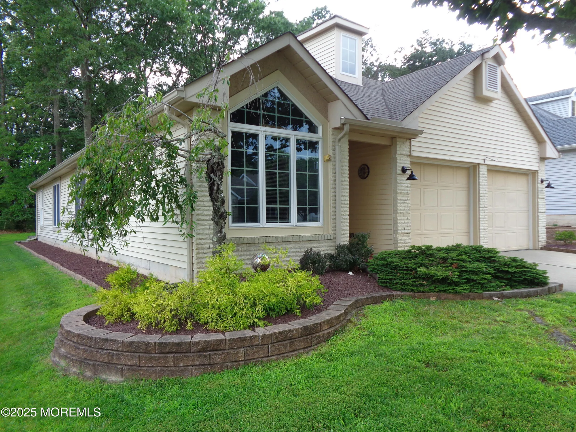 Property Slideshow image 3 of 59 | 2333 agincourt rd, Toms River, NJ, 08755