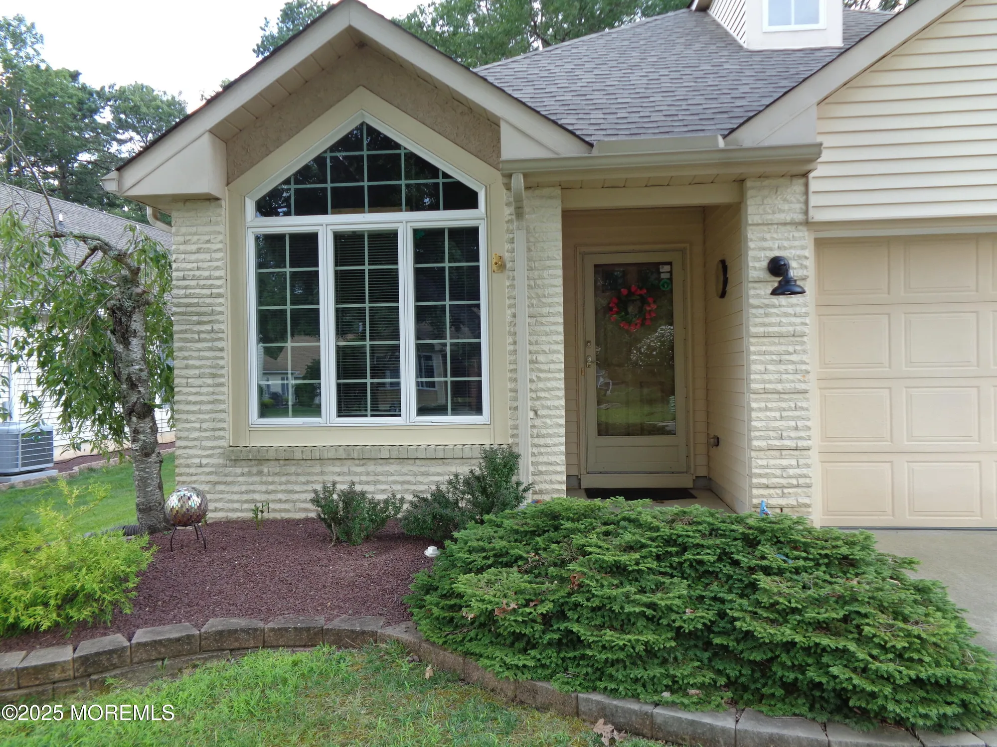 Property Slideshow image 6 of 59 | 2333 agincourt rd, Toms River, NJ, 08755