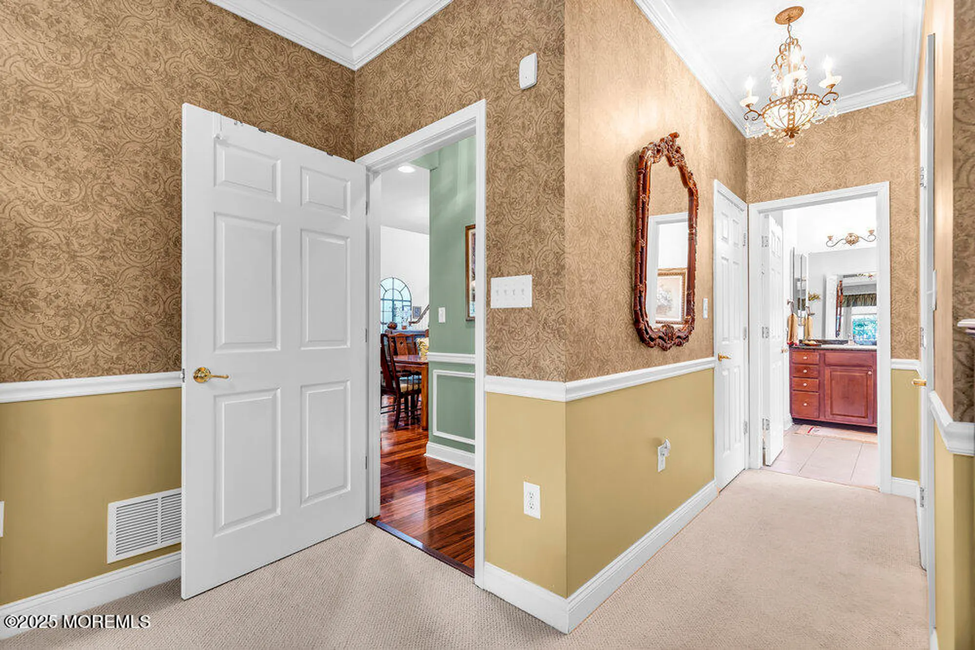 Property Slideshow image 31 of 97 | 10 balmoral dr, Jackson, NJ, 08527