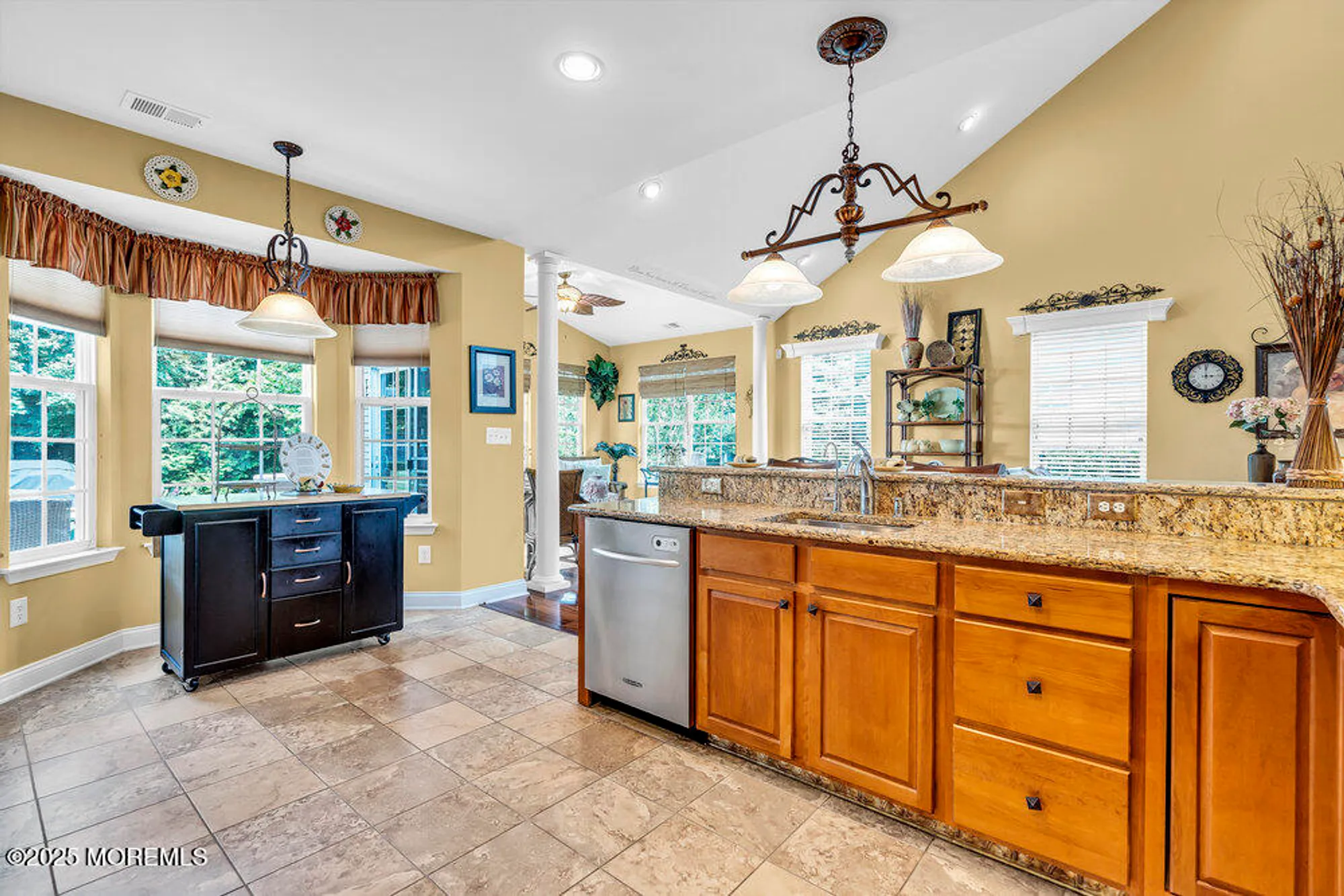 Property Slideshow image 27 of 97 | 10 balmoral dr, Jackson, NJ, 08527