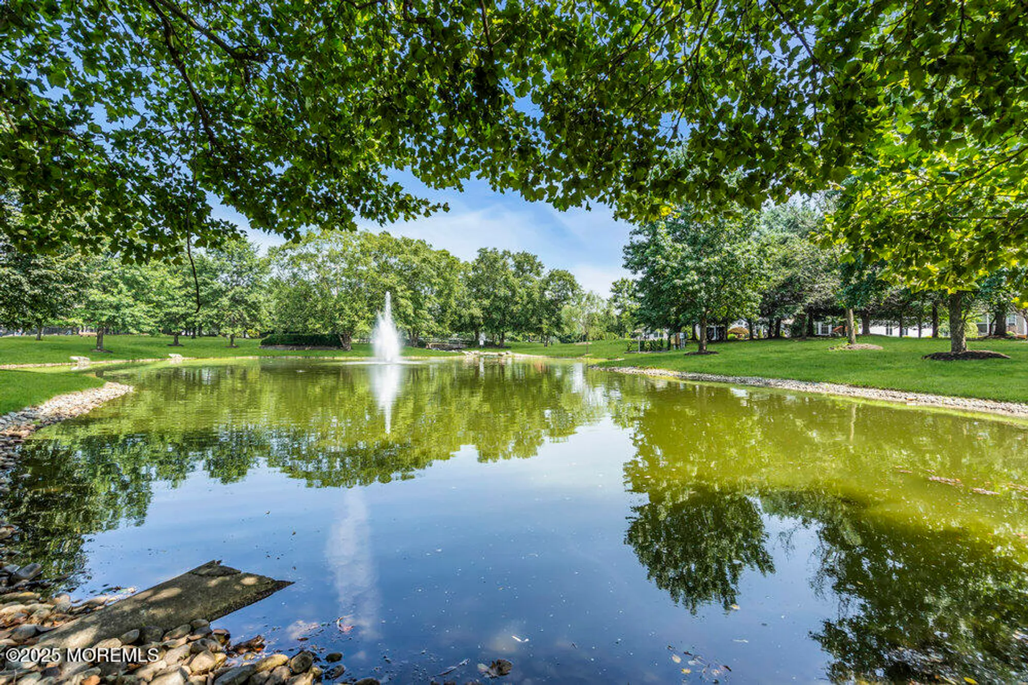 Property Slideshow image 6 of 97 | 10 balmoral dr, Jackson, NJ, 08527