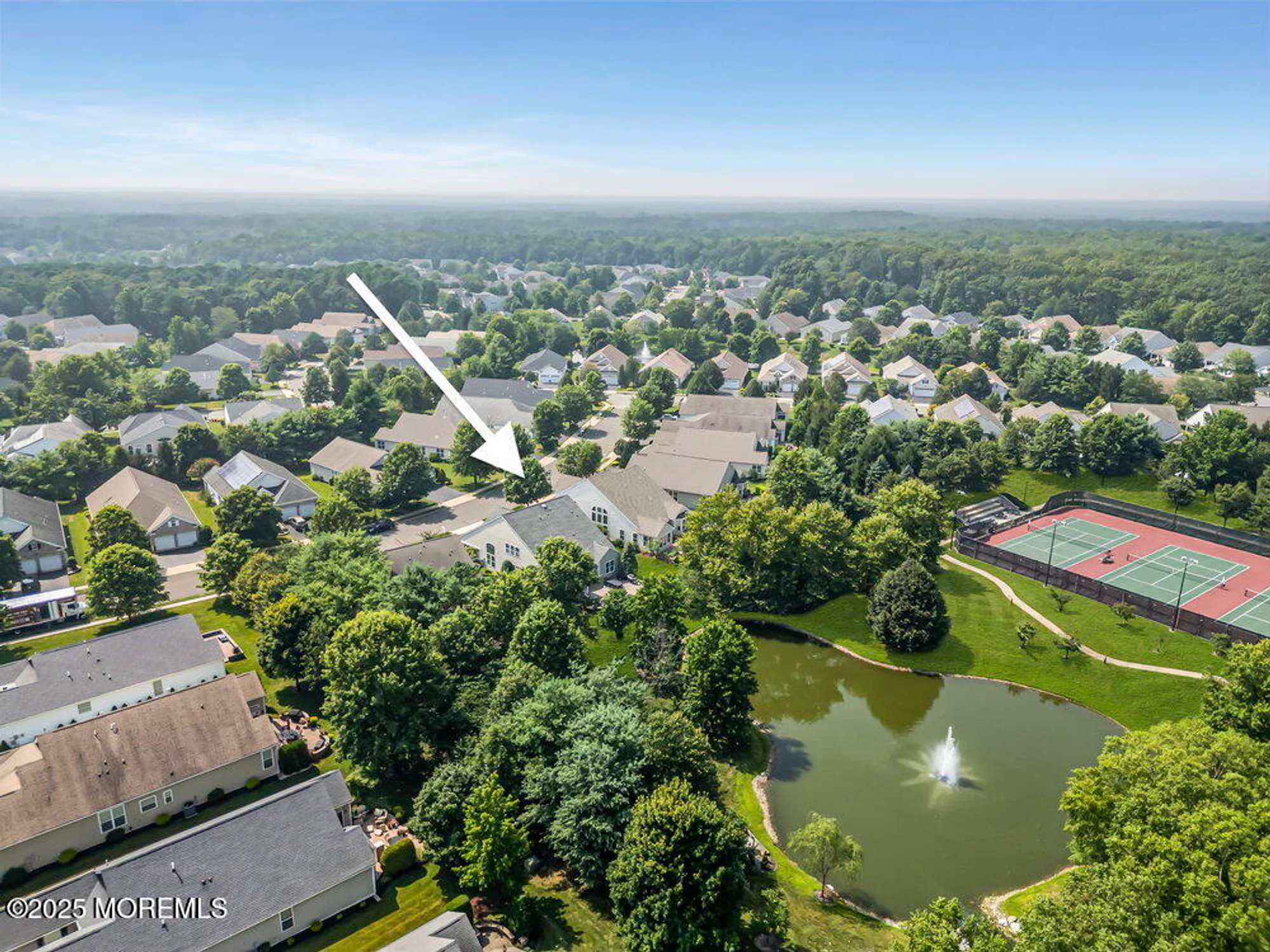 Property Slideshow image 13 of 97 | 10 balmoral dr, Jackson, NJ, 08527