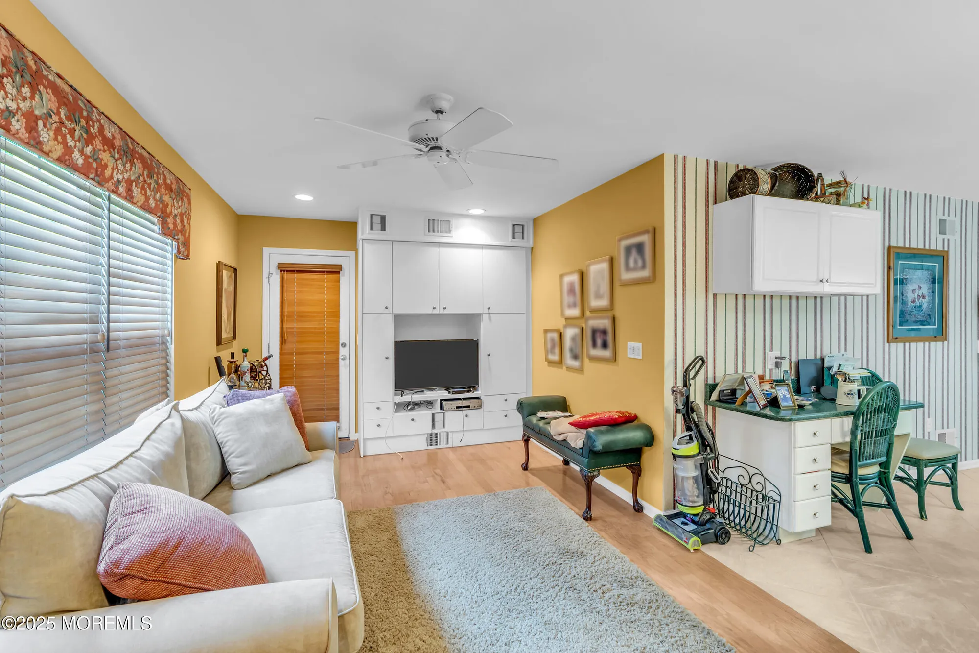 Property Slideshow image 14 of 35 | 2601 lancaster ln, Toms River, NJ, 08755