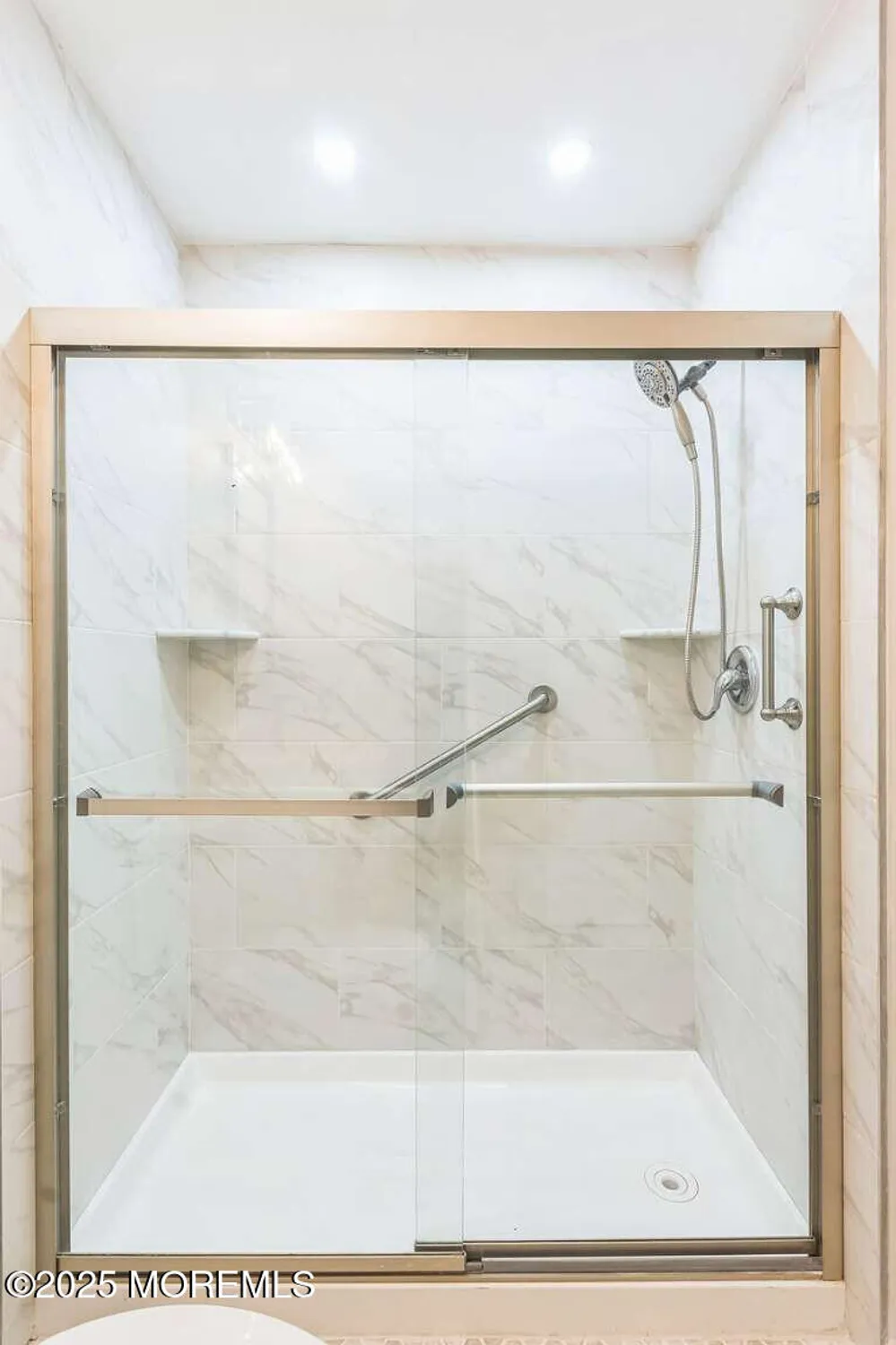 Property Slideshow image 12 of 15 | 6 eton rd, Toms River, NJ, 08757