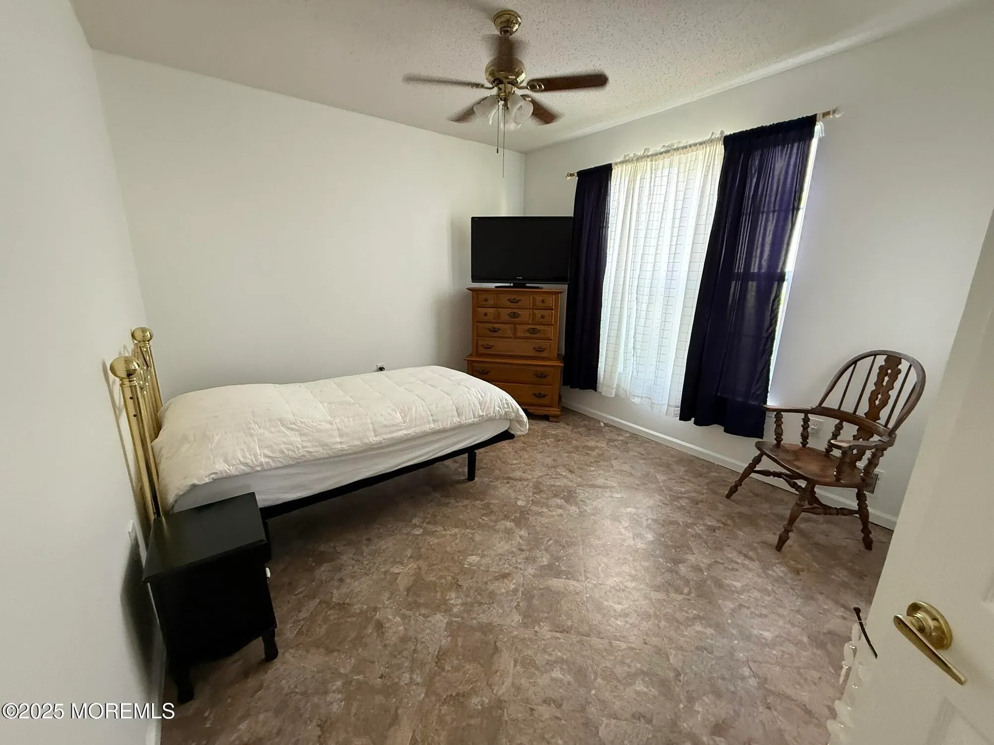 Property Slideshow image 10 of 15 | 10 kirkby ln, Manchester, NJ, 08759