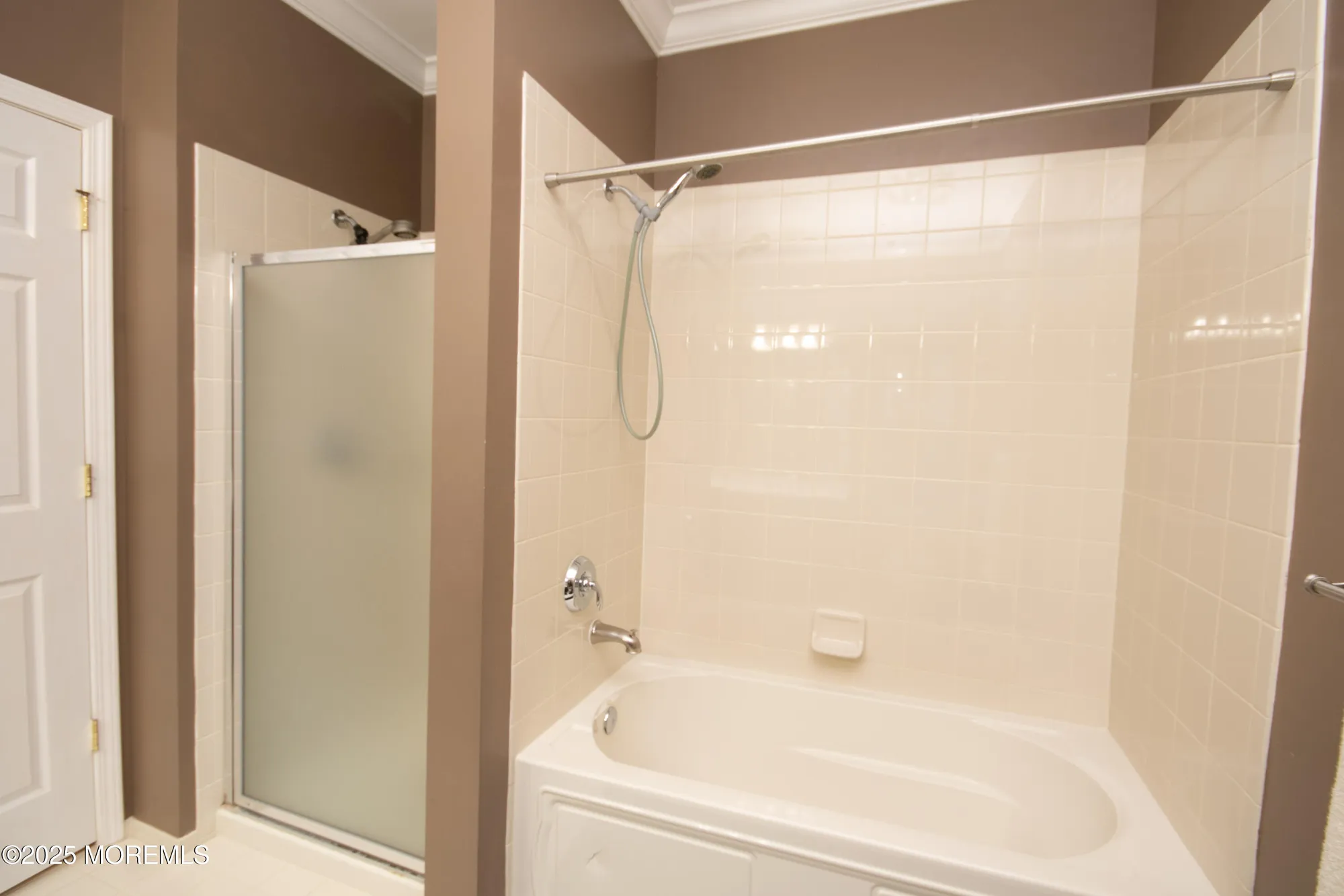 Property Slideshow image 14 of 33 | 540 cranbury rd 219, East Brunswick, NJ, 08816