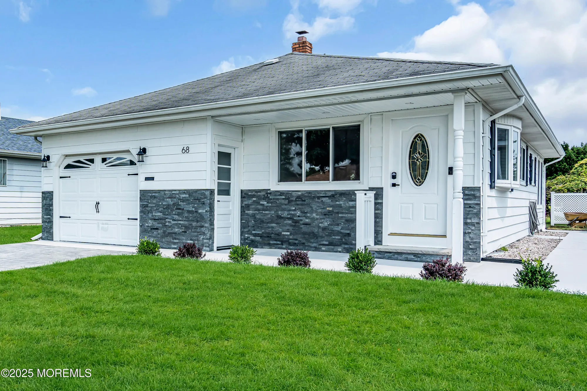 Property Slideshow image 4 of 25 | 68 scarborough pl, Toms River, NJ, 08757