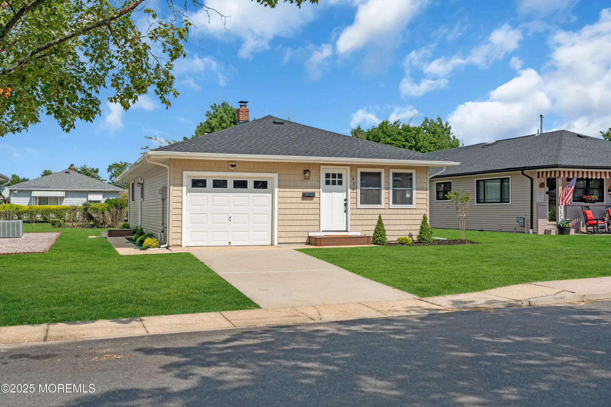 Property Slideshow image 5 of 32 | 434 saint thomas dr, Toms River, NJ, 08757