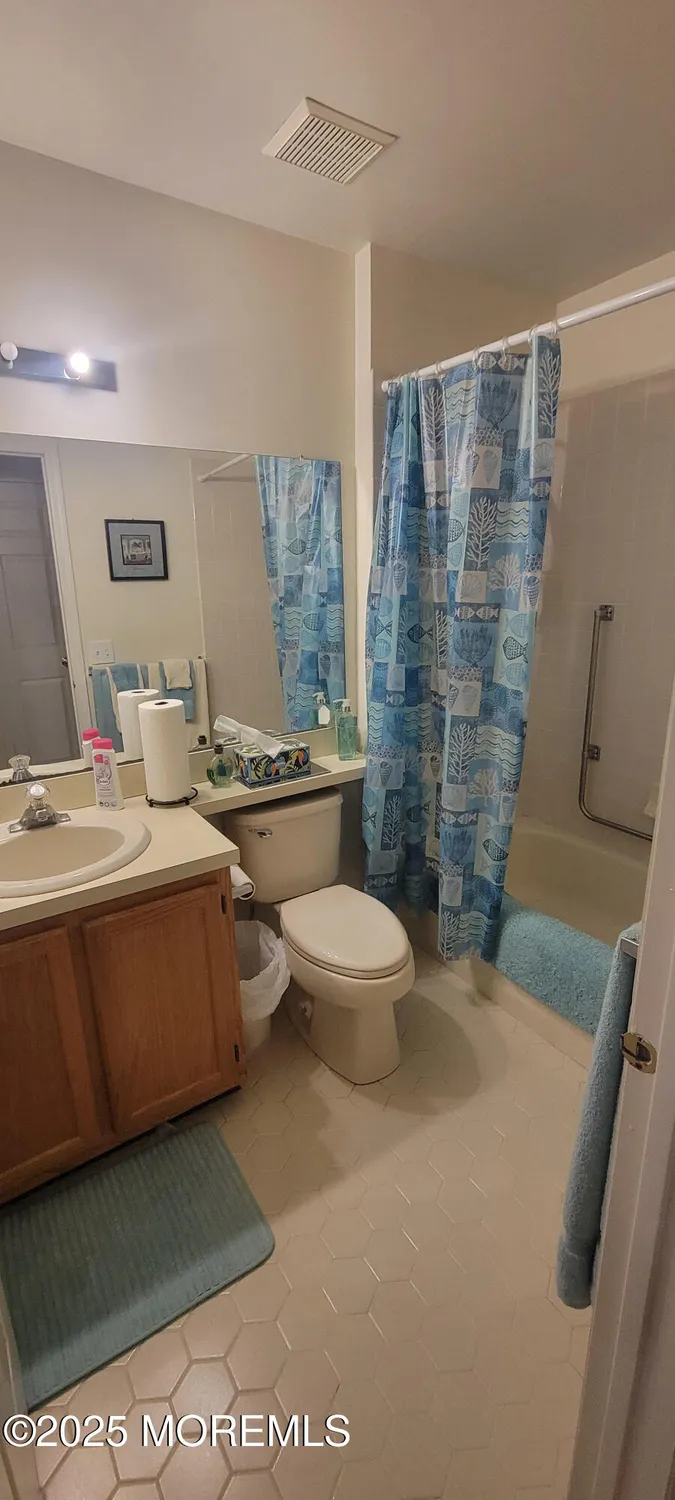 Property Slideshow image 19 of 24 | 85 winthrop rd # 85f, Monroe, NJ, 08831