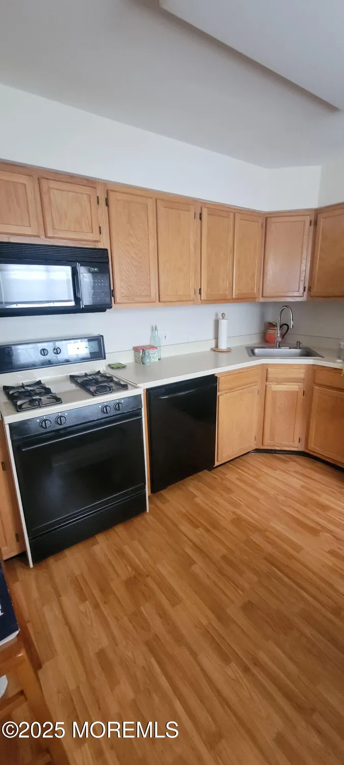 Property Slideshow image 4 of 24 | 85 winthrop rd # 85f, Monroe, NJ, 08831