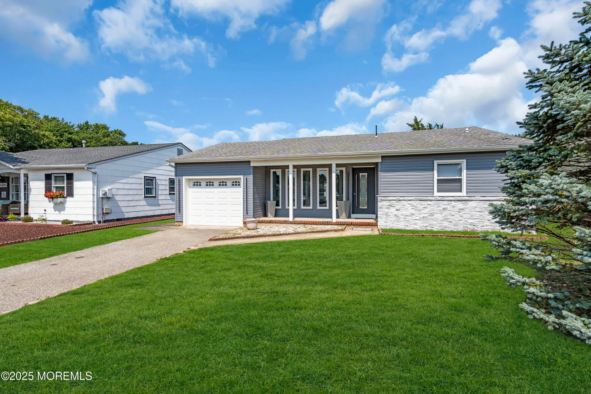 Property Slideshow image 6 of 38 | 16 whitmore dr, Toms River, NJ, 08757