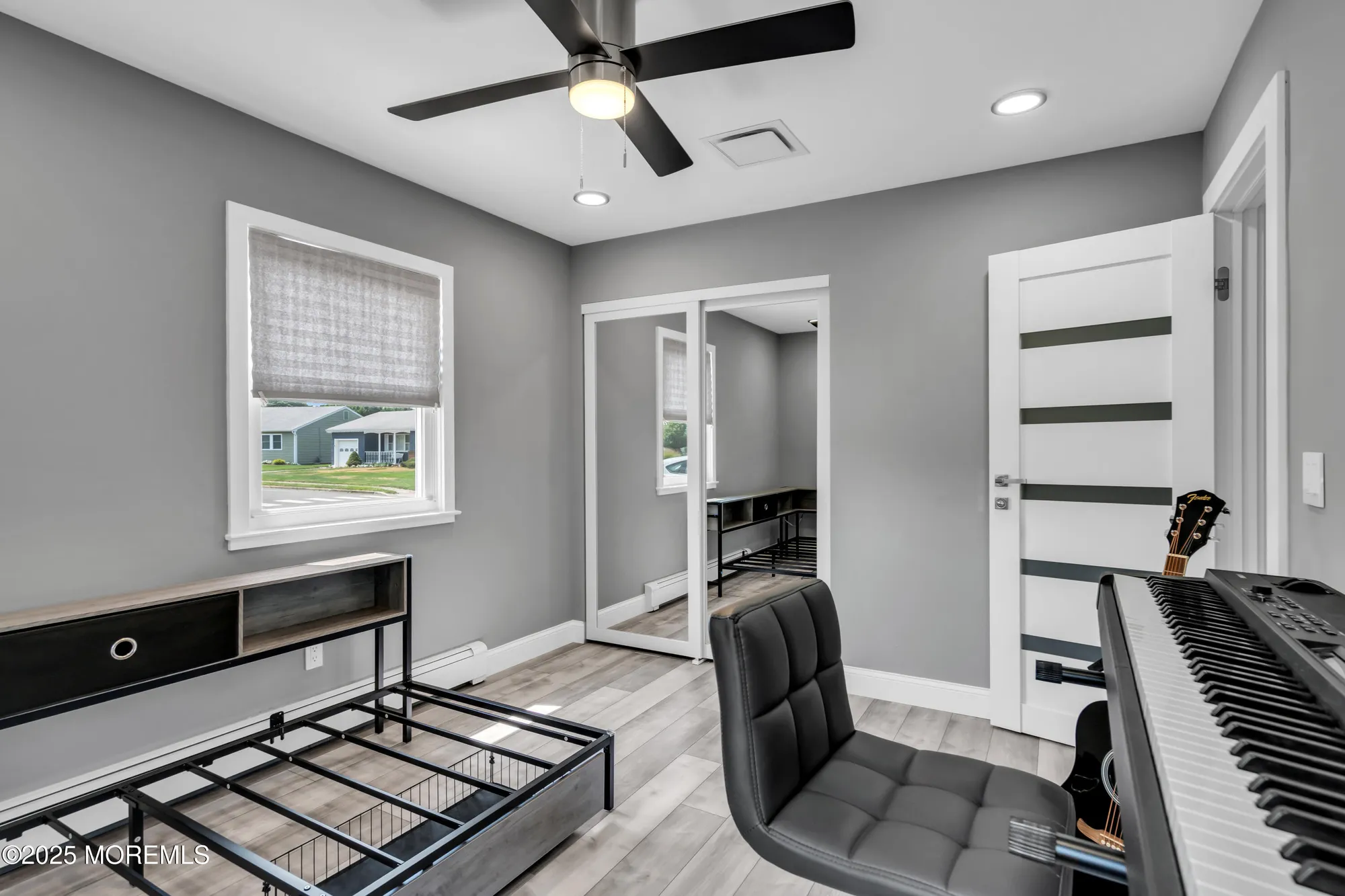 Property Slideshow image 27 of 38 | 16 whitmore dr, Toms River, NJ, 08757