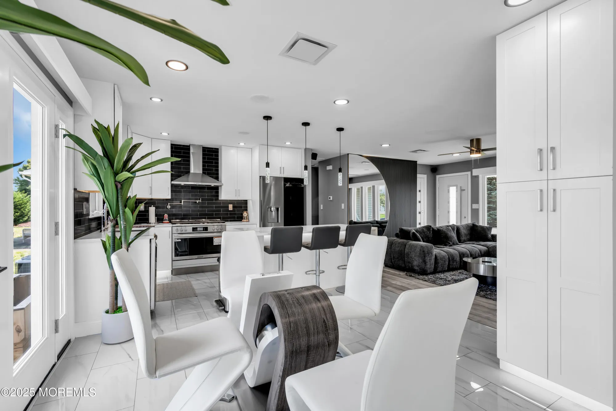 Property Slideshow image 21 of 38 | 16 whitmore dr, Toms River, NJ, 08757