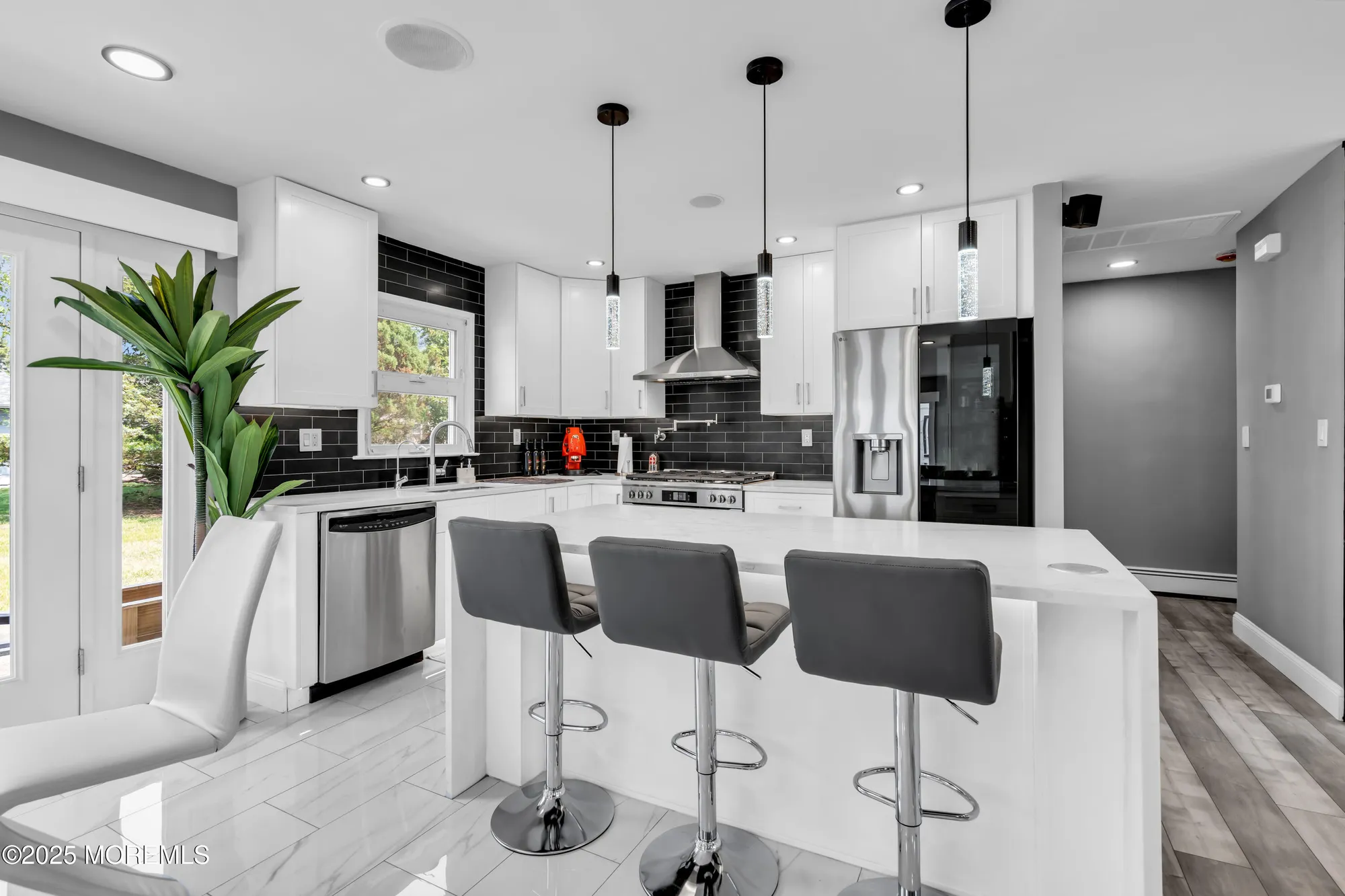 Property Slideshow image 22 of 38 | 16 whitmore dr, Toms River, NJ, 08757