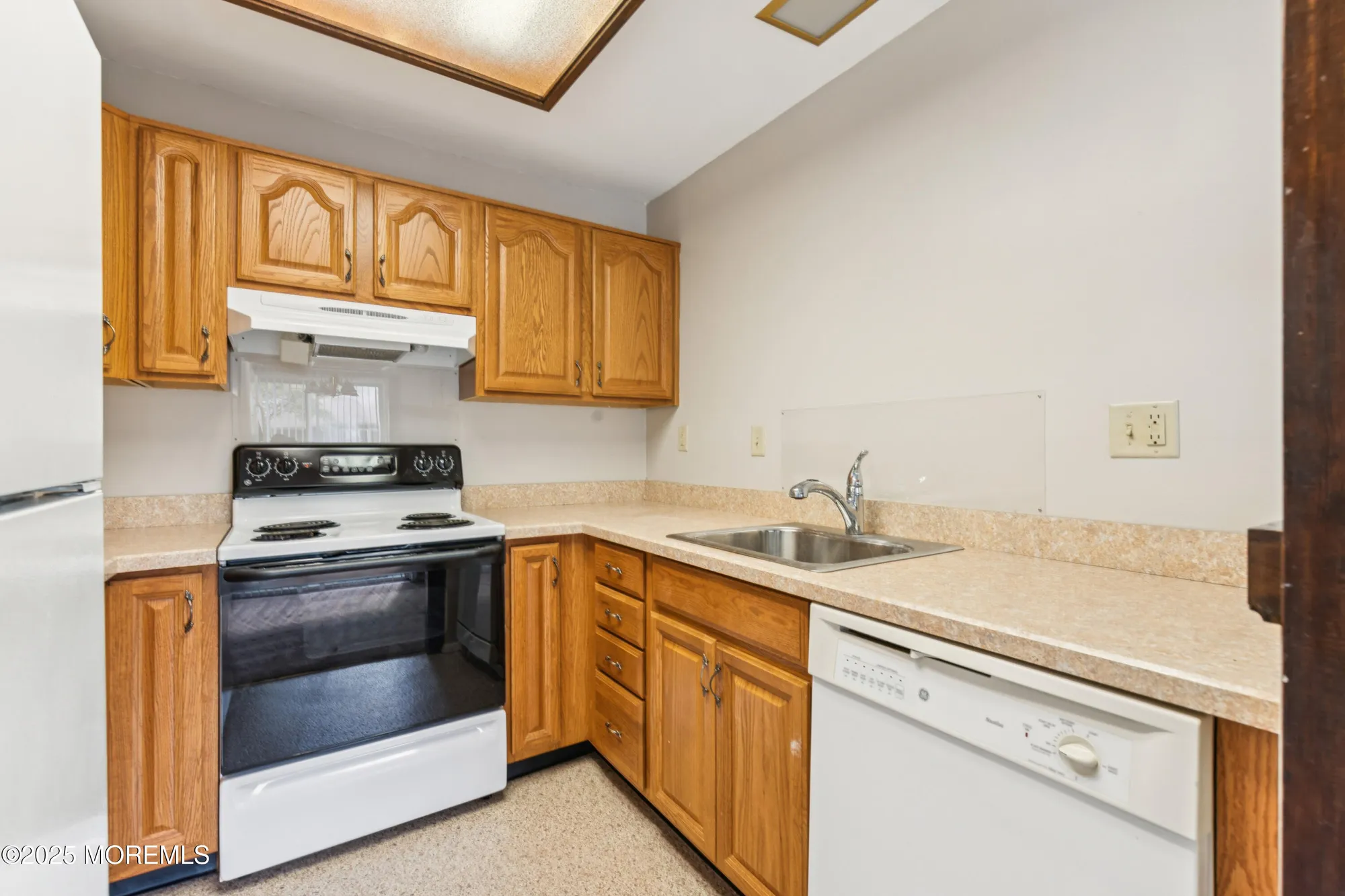 Property Slideshow image 12 of 38 | 439h chesterfield ct, Manchester, NJ, 08759
