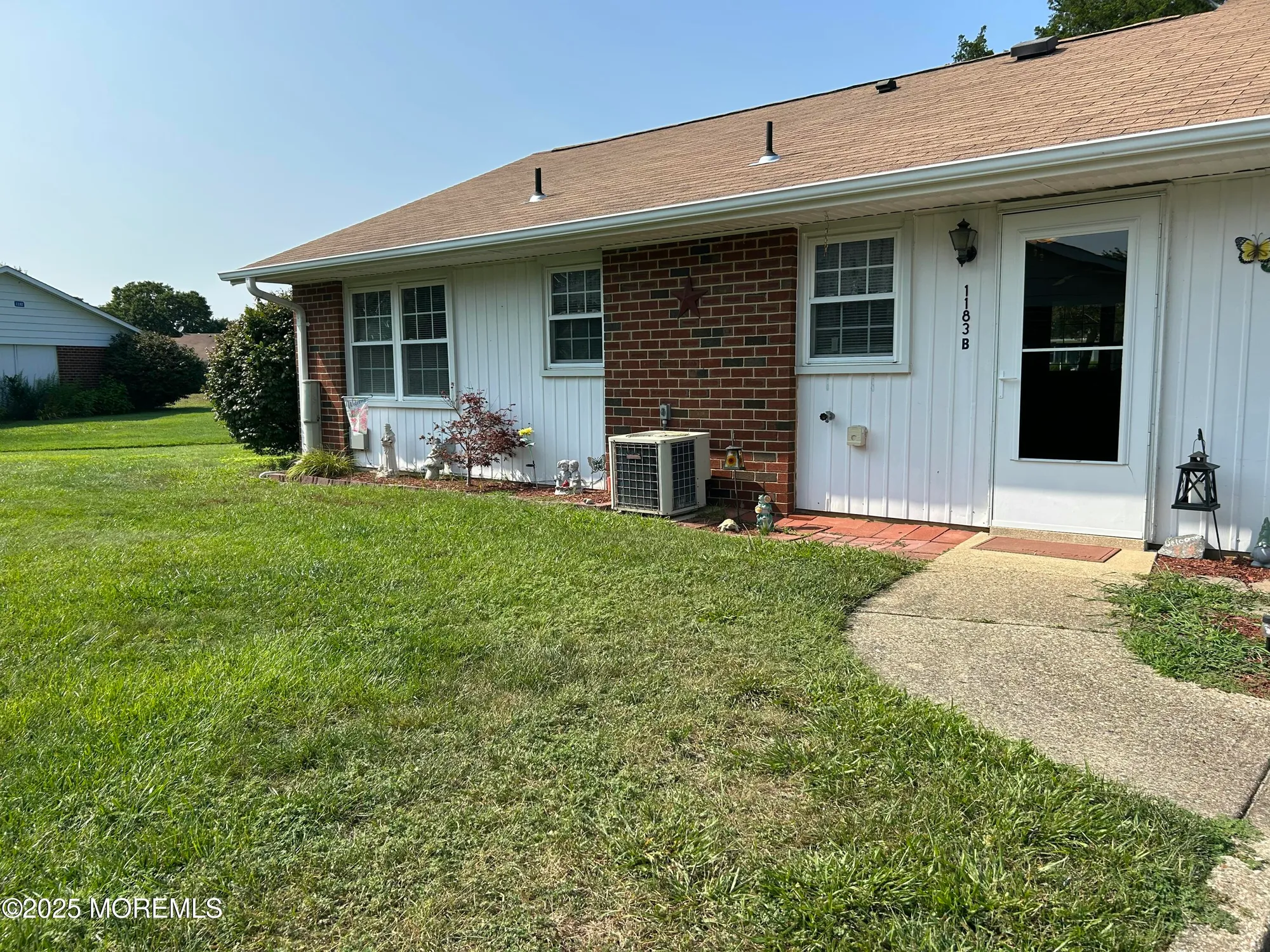 Property Slideshow image 35 of 35 | 1183b clydebank ct, Lakewood, NJ, 08701