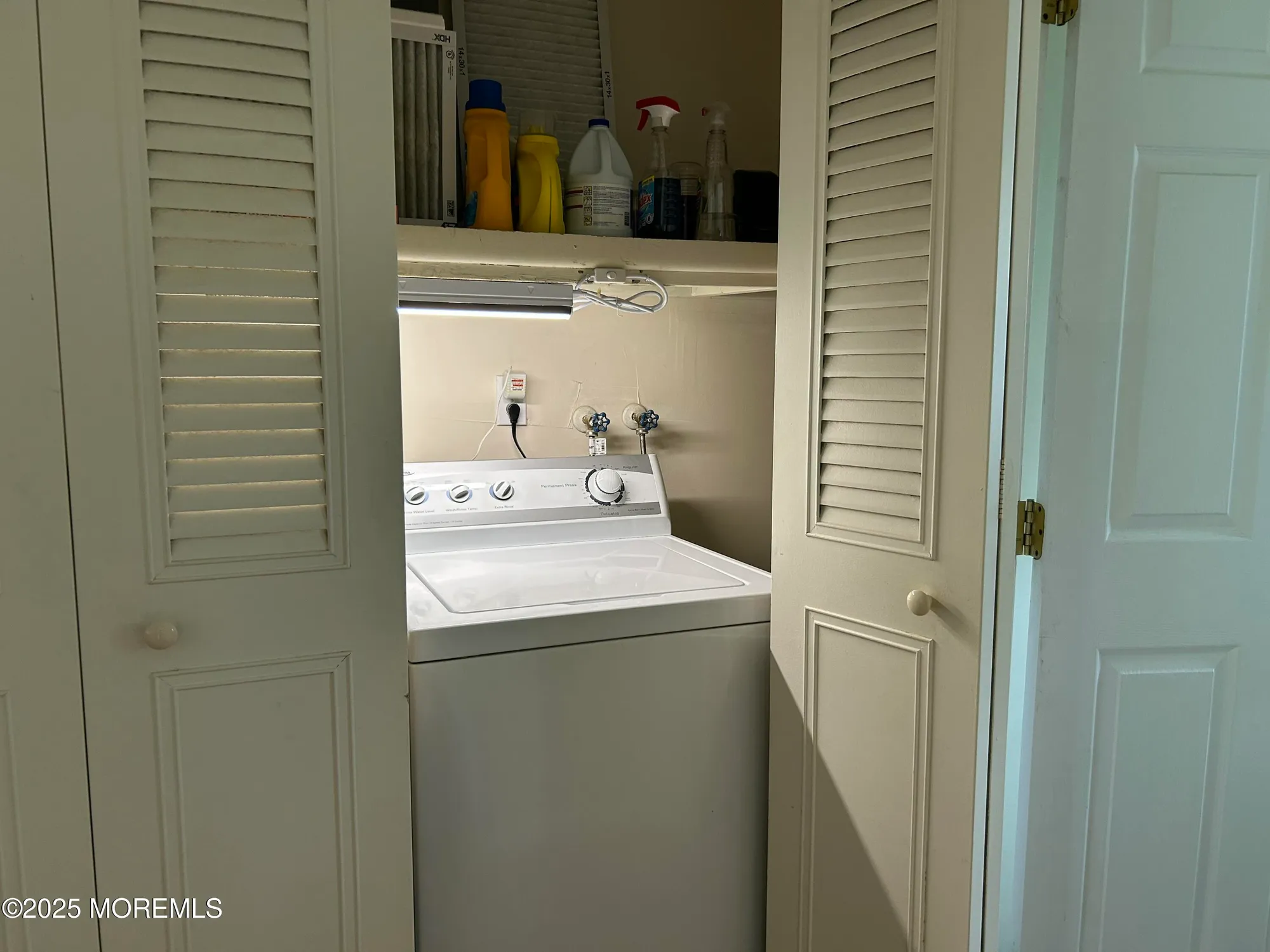 Property Slideshow image 22 of 35 | 1183b clydebank ct, Lakewood, NJ, 08701