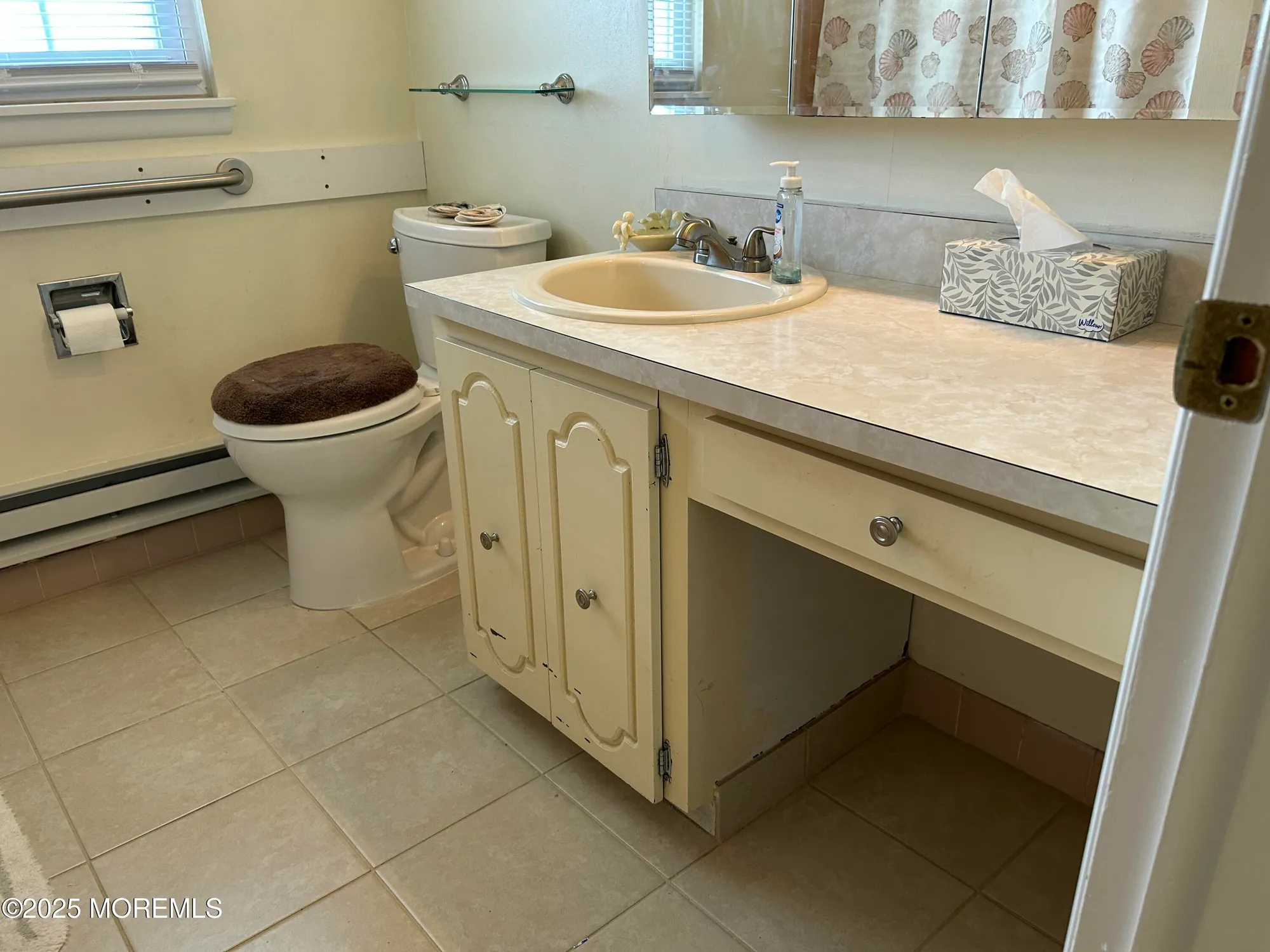 Property Slideshow image 24 of 35 | 1183b clydebank ct, Lakewood, NJ, 08701