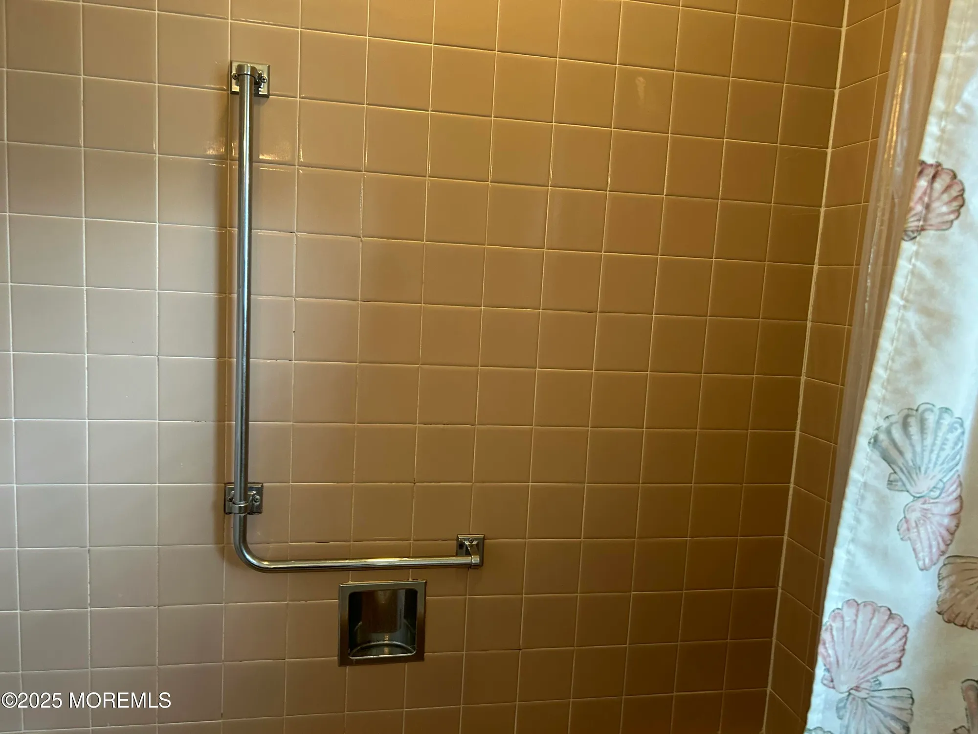 Property Slideshow image 25 of 35 | 1183b clydebank ct, Lakewood, NJ, 08701