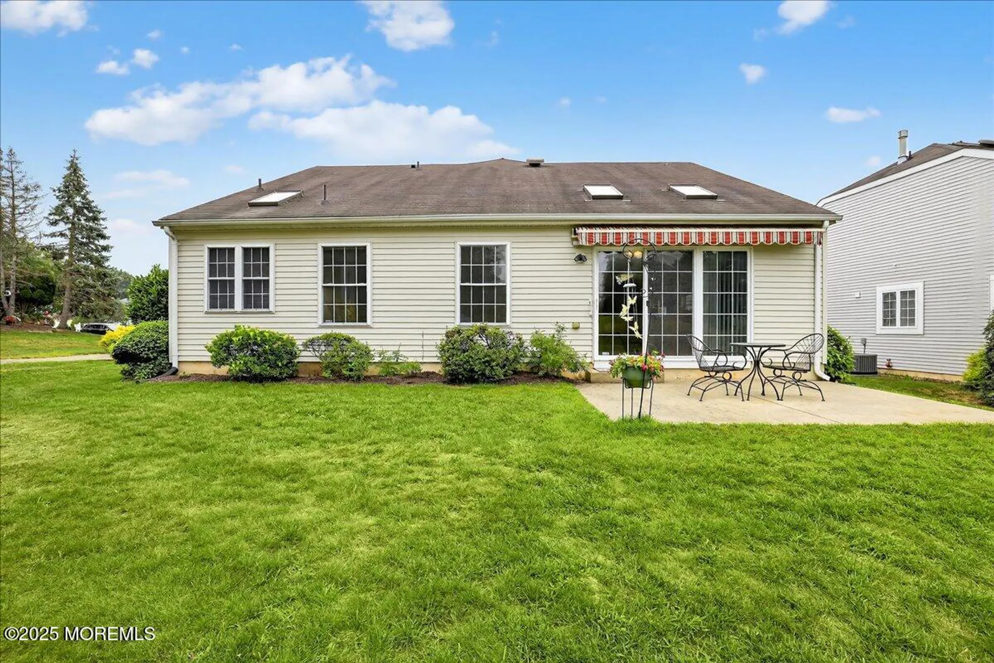 Property Slideshow image 20 of 25 | 1 spyglass dr, Jackson, NJ, 08527