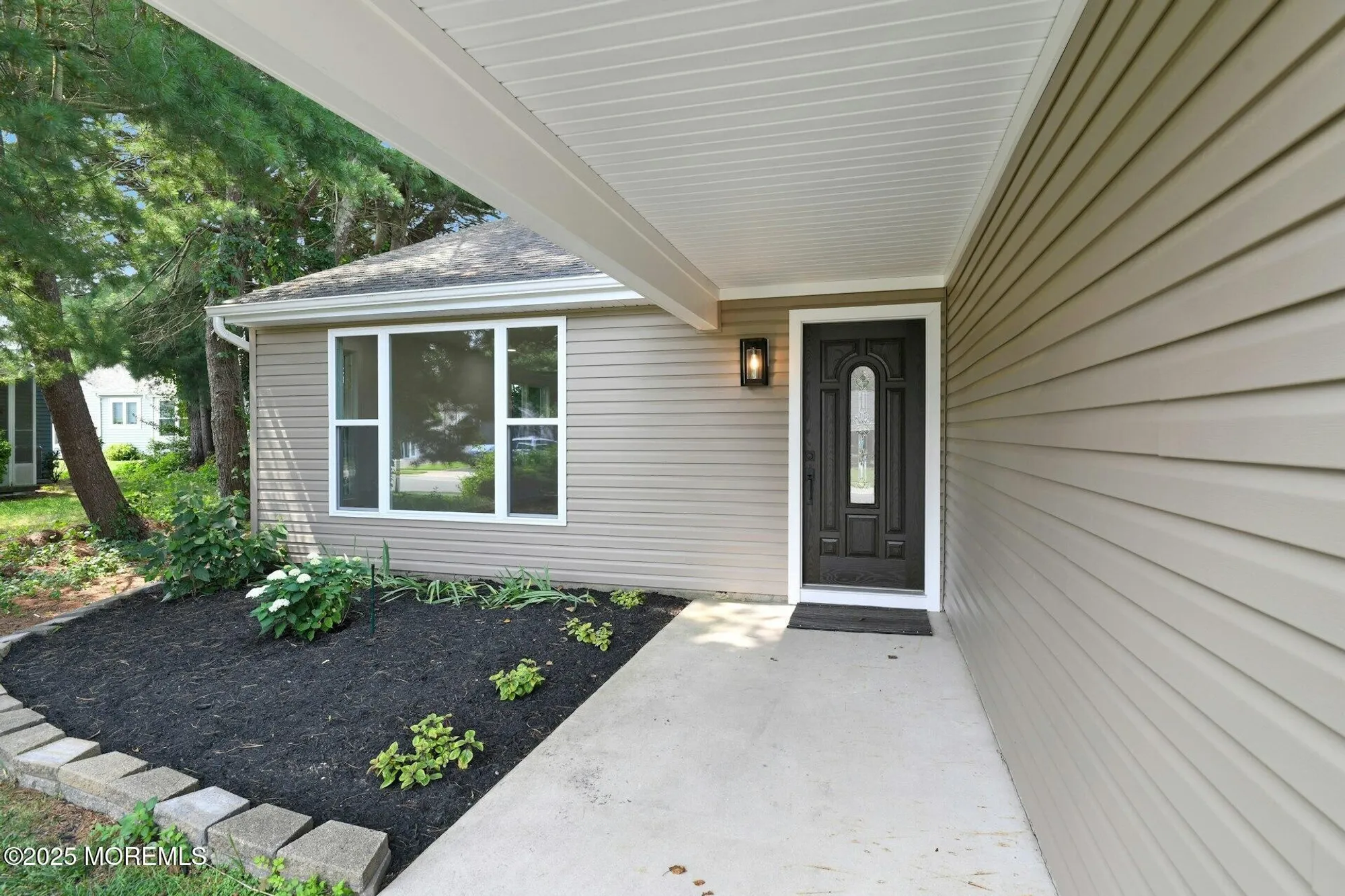 Property Slideshow image 6 of 25 | 11 twyford ln, Manchester, NJ, 08759