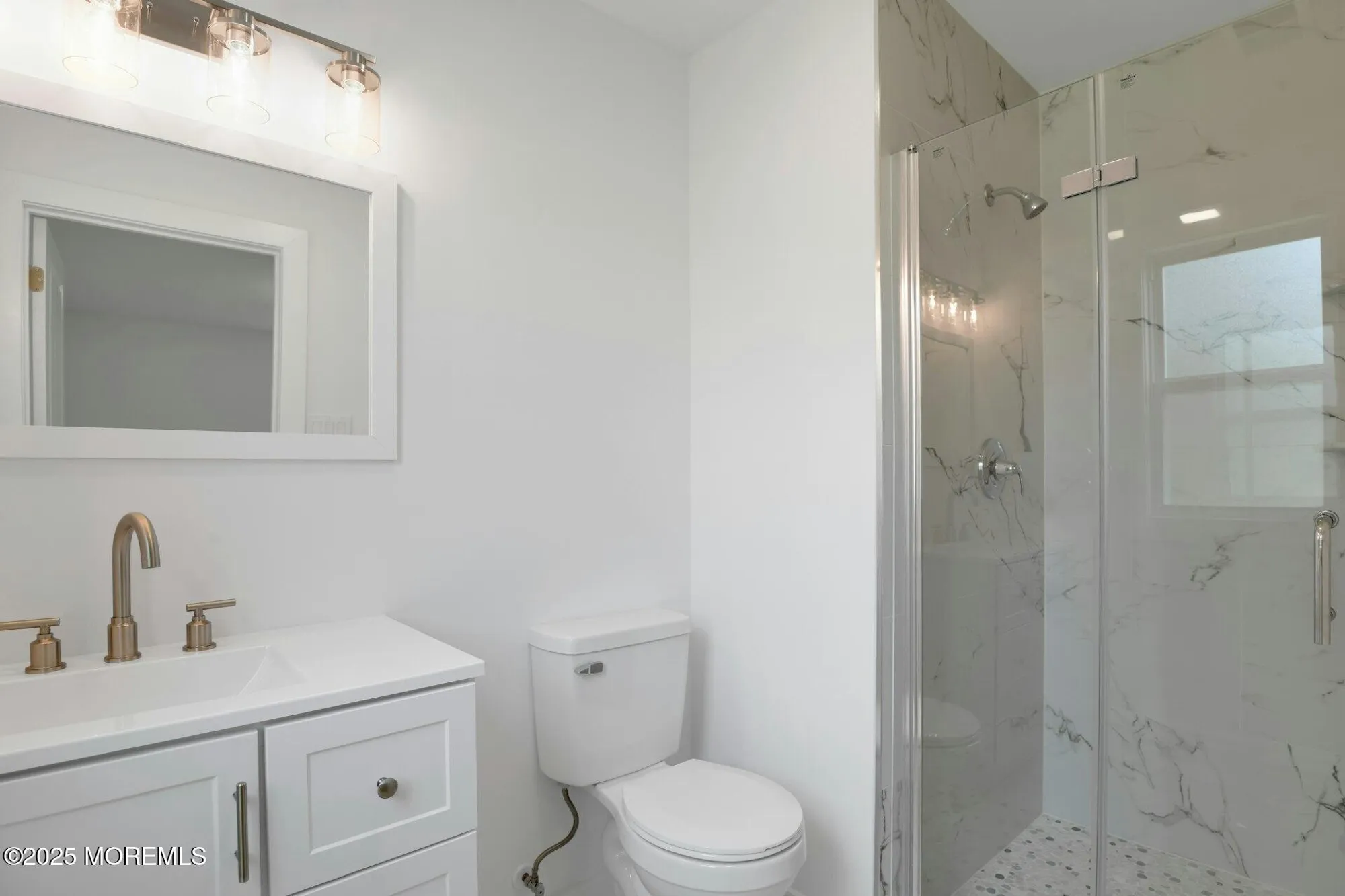 Property Slideshow image 18 of 25 | 11 twyford ln, Manchester, NJ, 08759