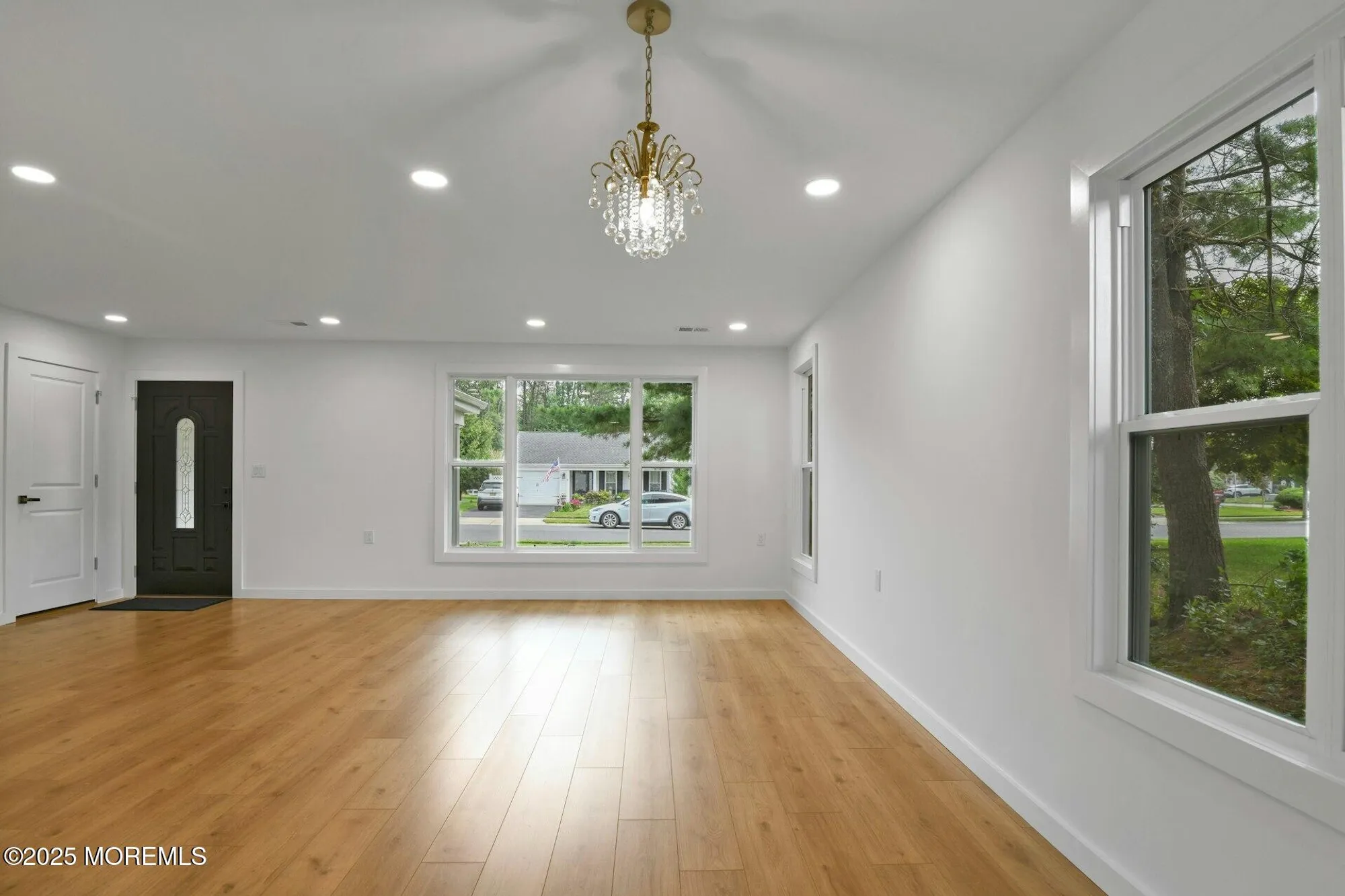 Property Slideshow image 9 of 25 | 11 twyford ln, Manchester, NJ, 08759