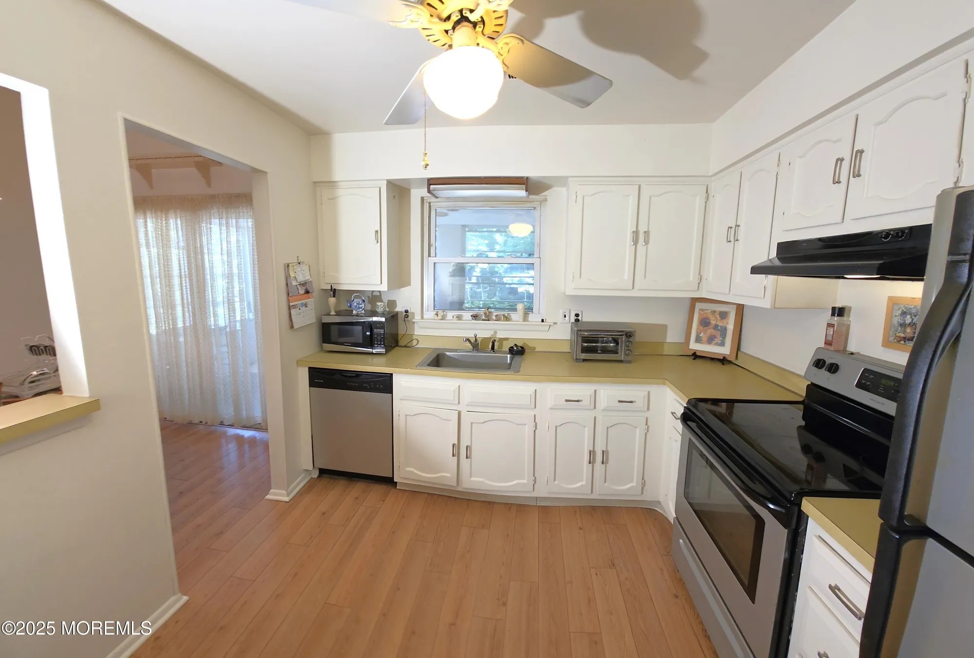 Property Slideshow image 9 of 21 | 12 lance dr, Brick, NJ, 08723