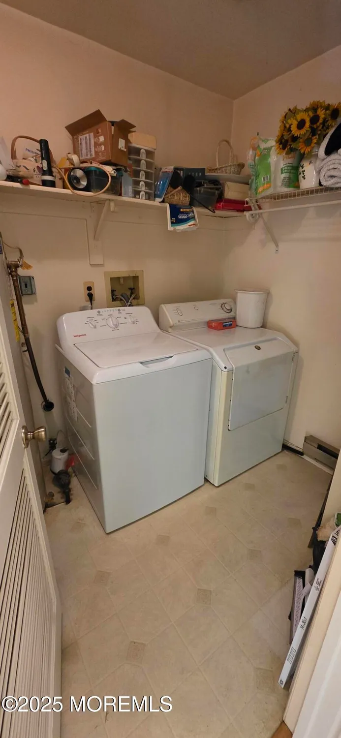 Property Slideshow image 10 of 21 | 12 lance dr, Brick, NJ, 08723