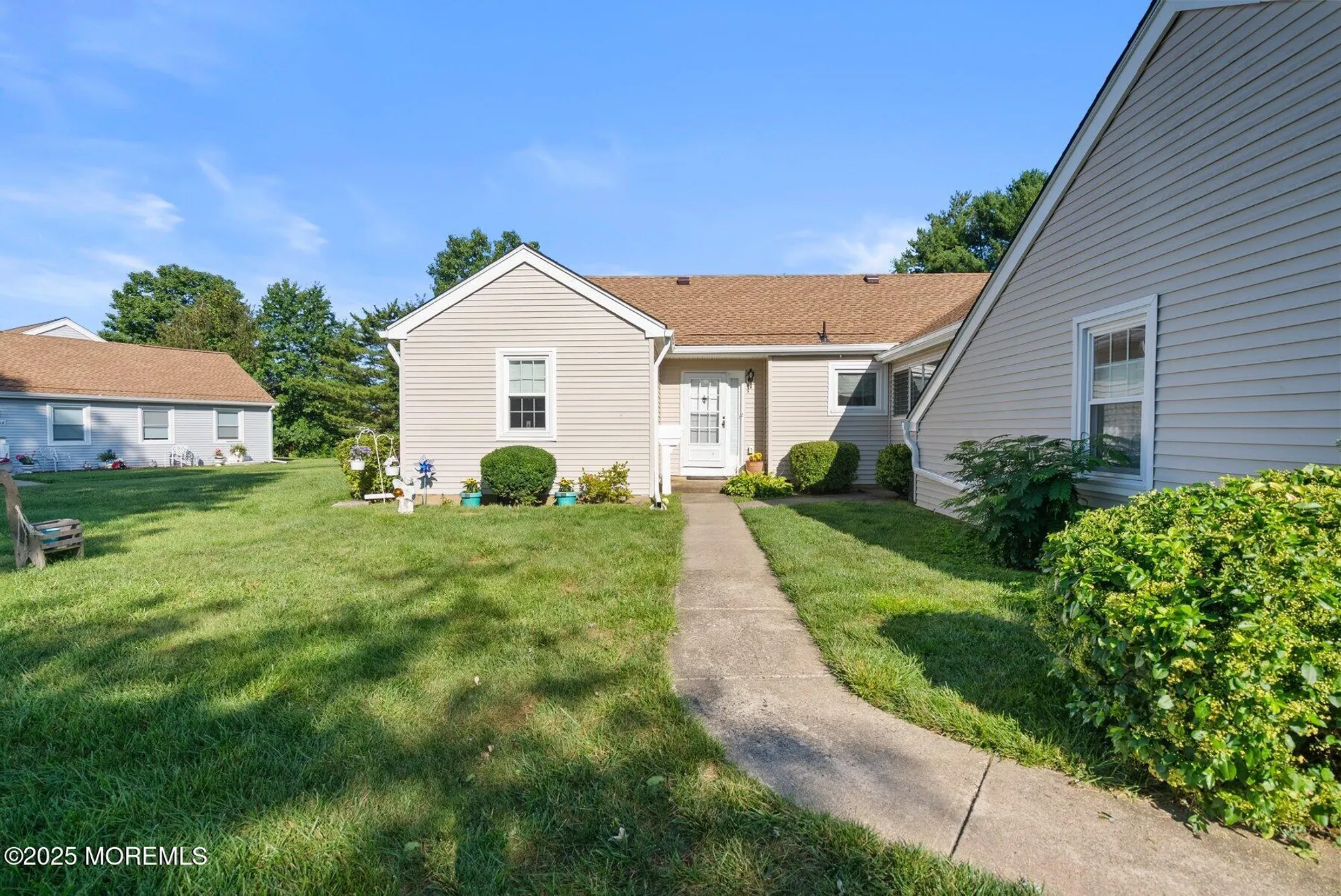 Property Slideshow image 1 of 34 | 82 parkway dr # b, Freehold, NJ, 07728