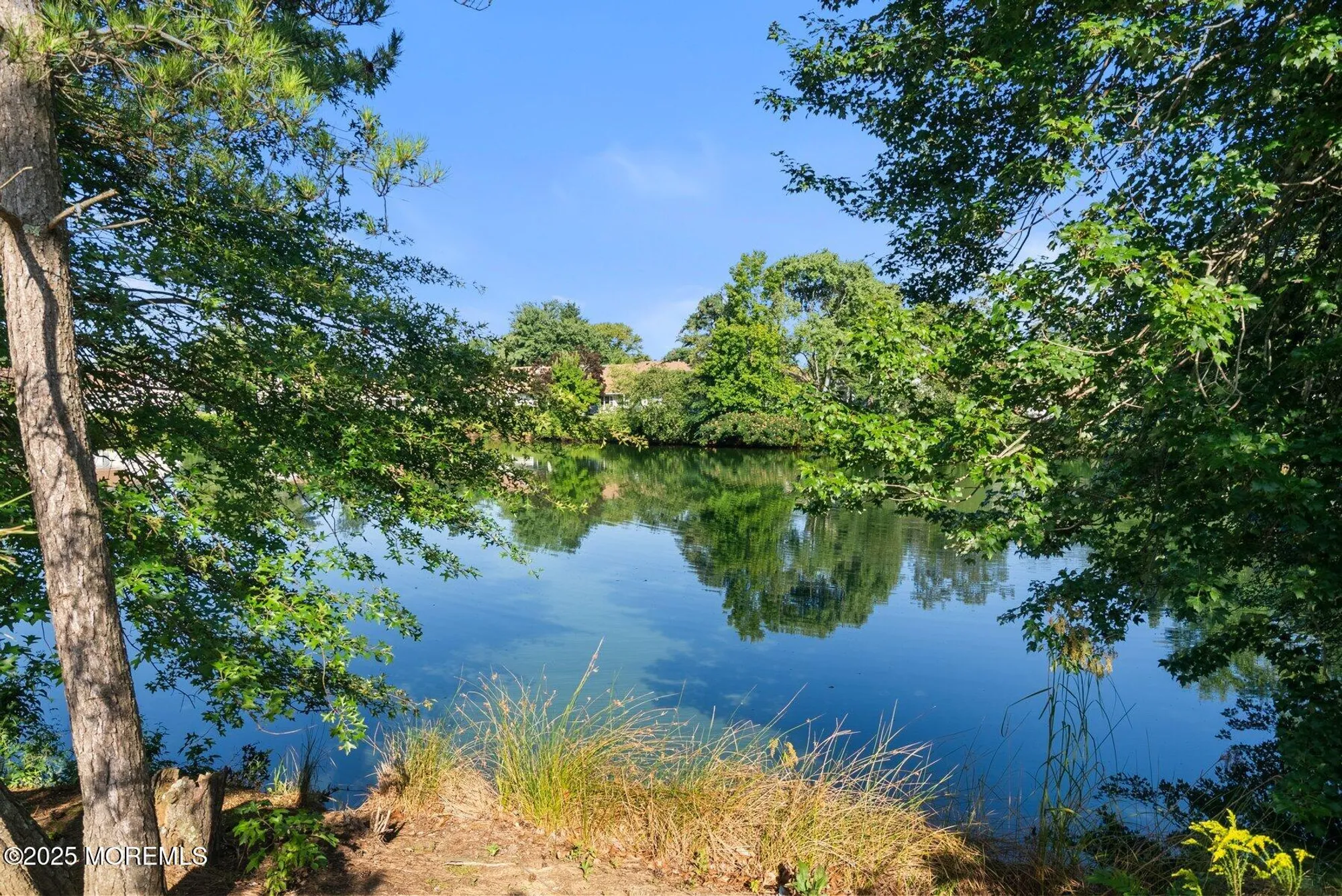 Property Slideshow image 26 of 34 | 82 parkway dr # b, Freehold, NJ, 07728