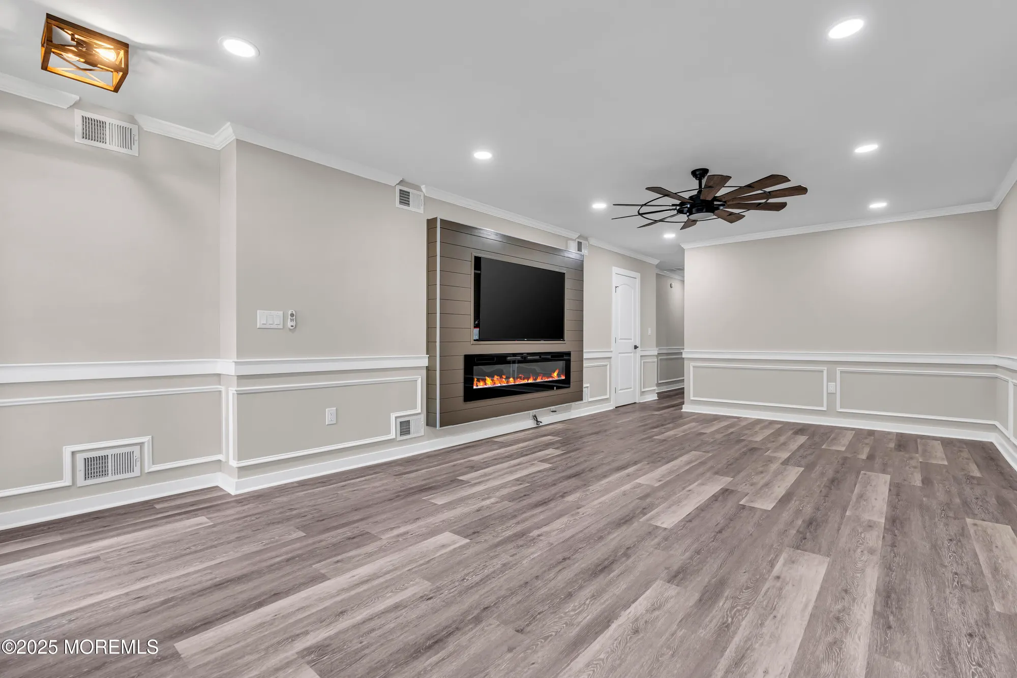 Property Slideshow image 3 of 64 | 95 chaucer ct, Lakewood, NJ, 08701
