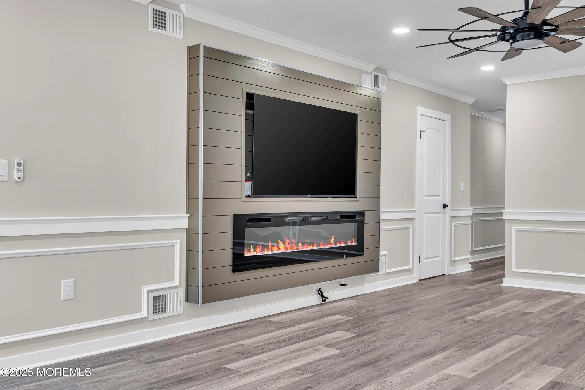 Property Slideshow image 4 of 64 | 95 chaucer ct, Lakewood, NJ, 08701